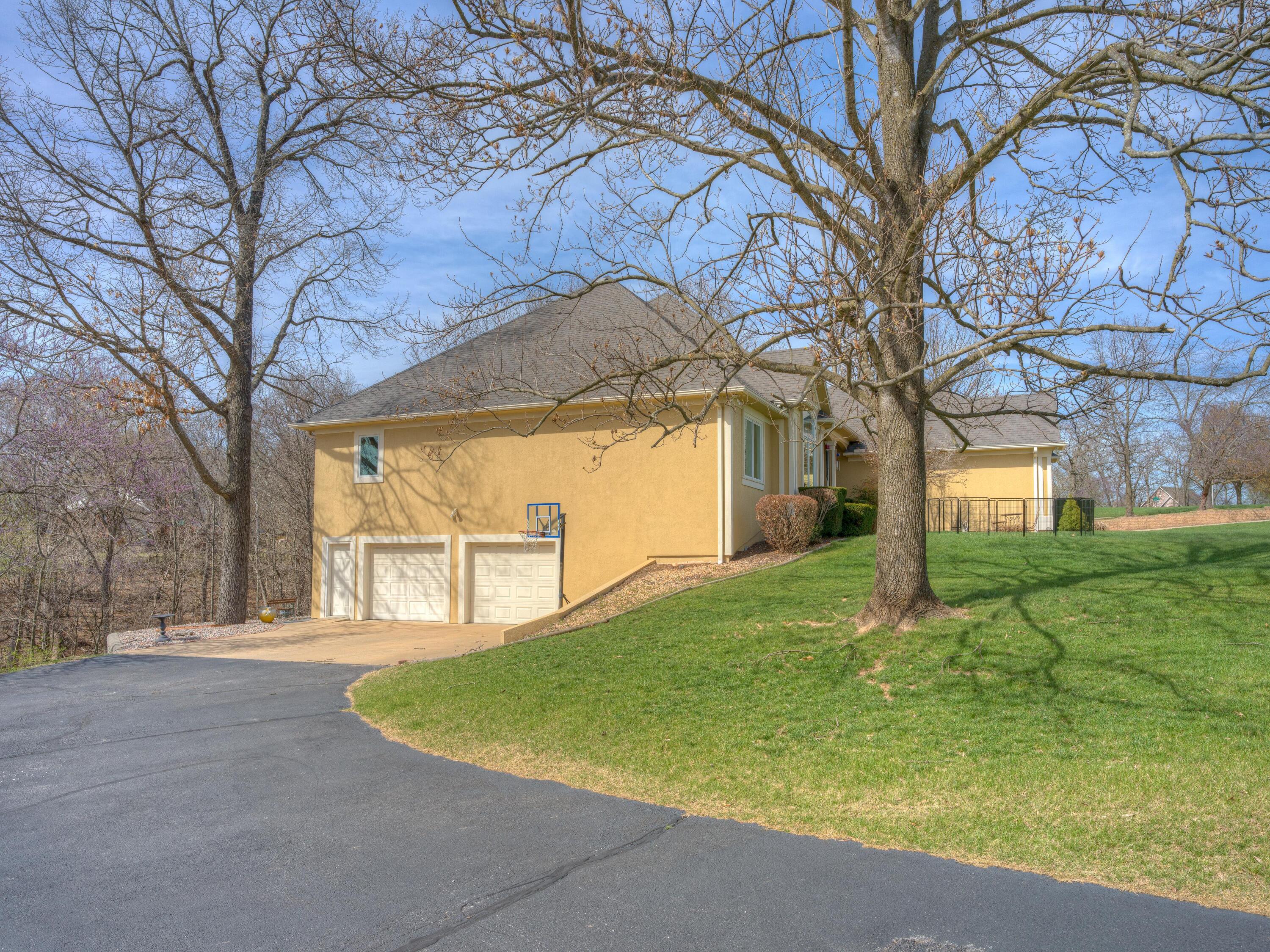 3 Ridgewood Court Property Photo 4