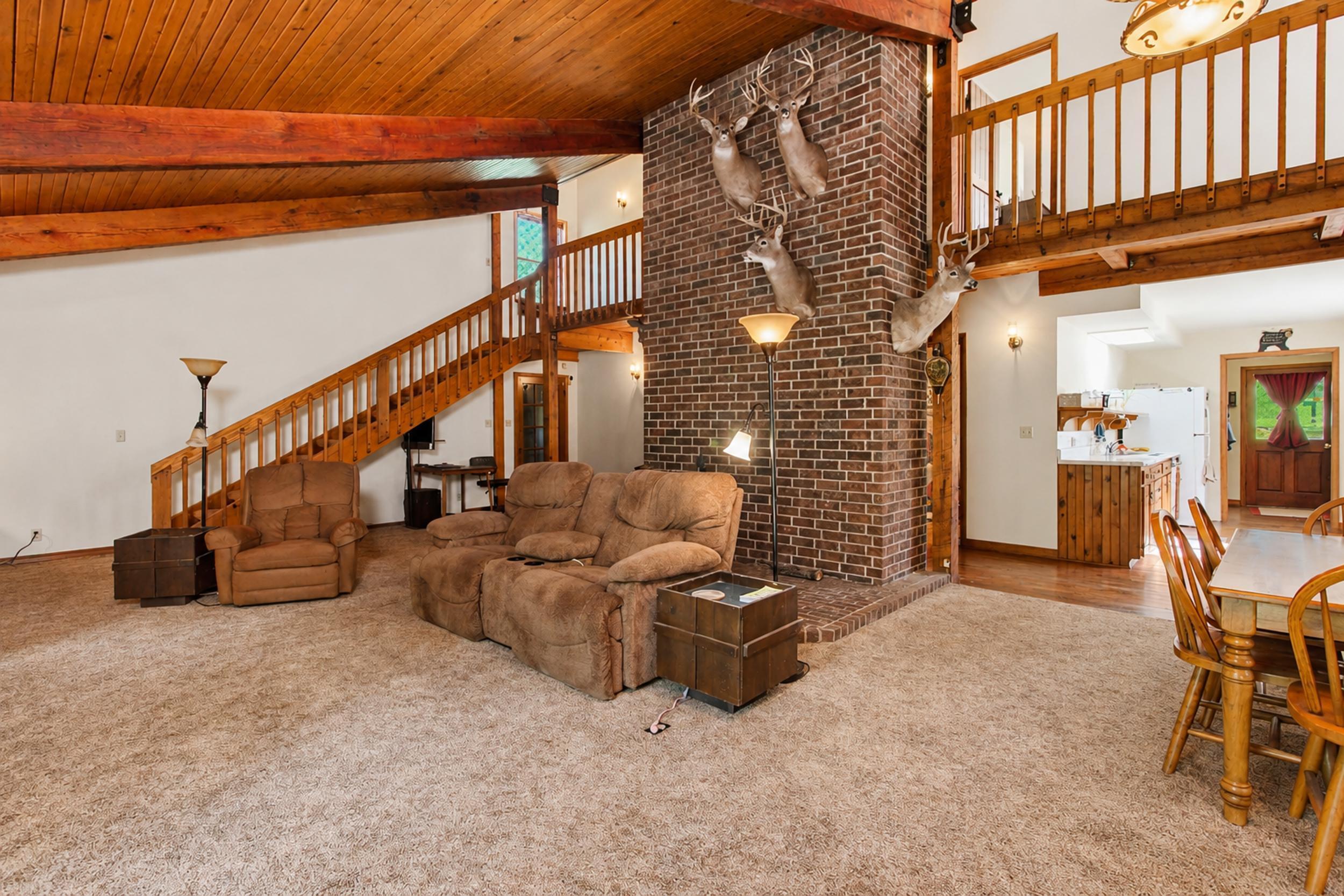9452 Lynch Drive Property Photo 10