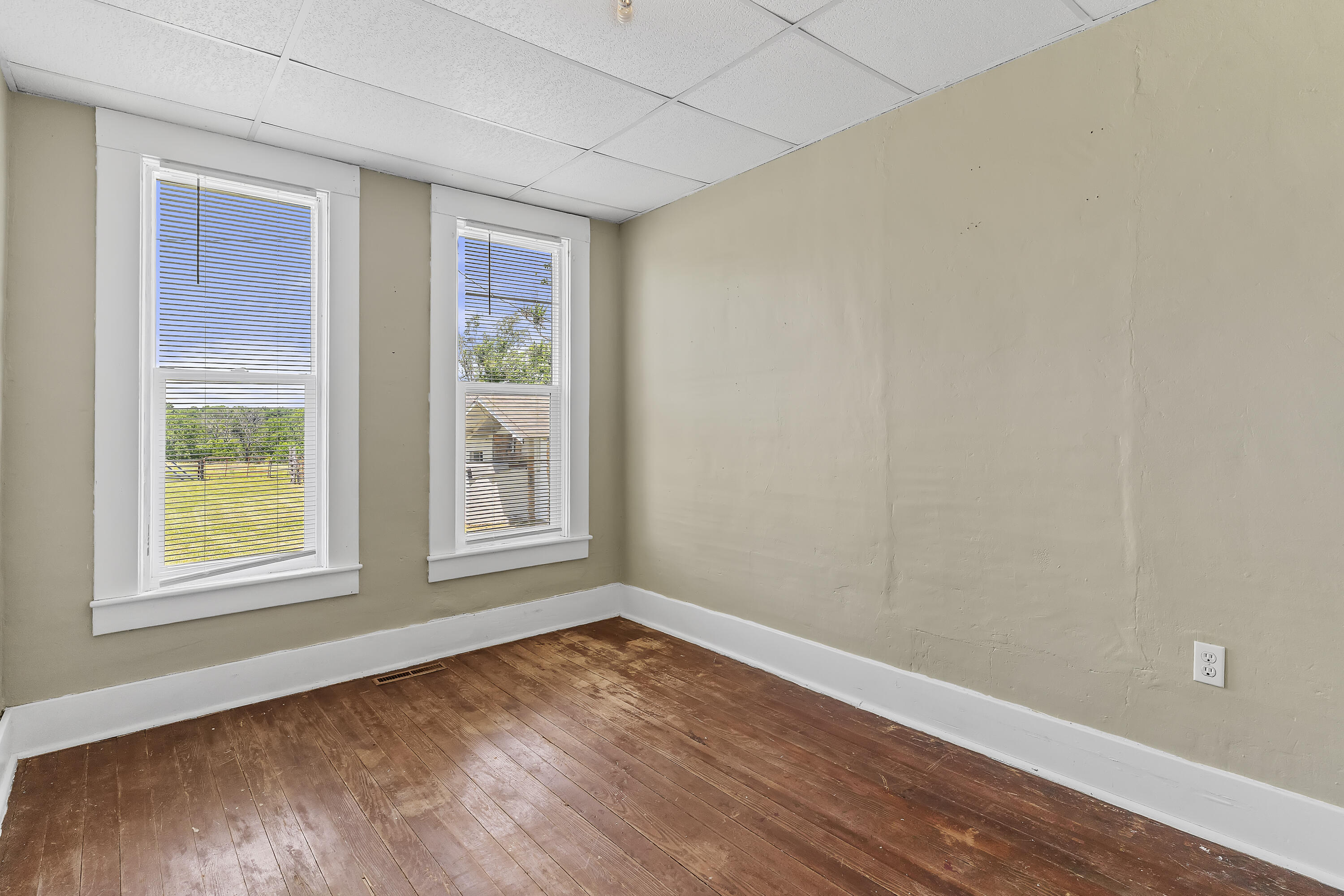 8527 West Farm Rd 76 Property Photo 15