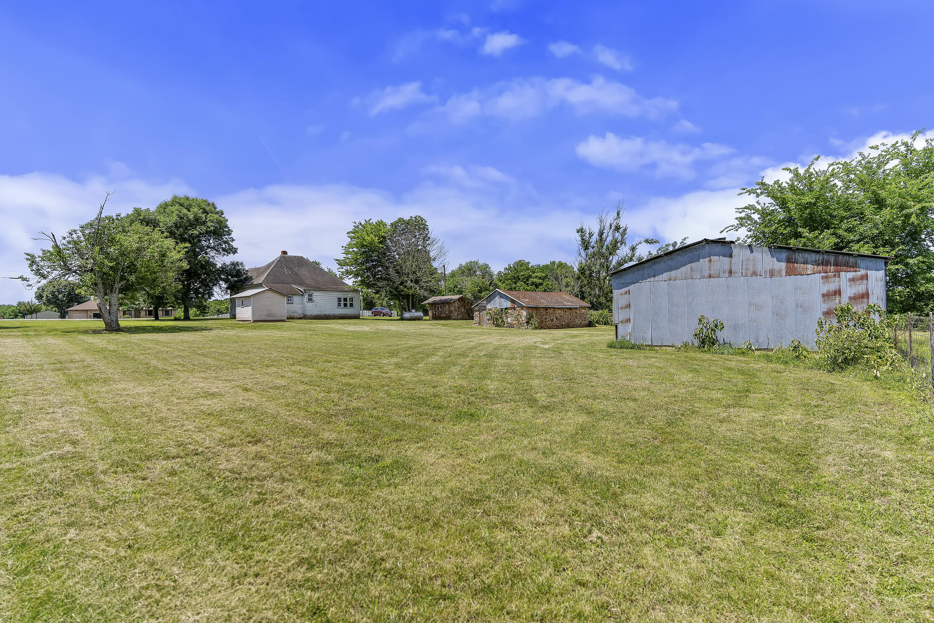 8527 West Farm Rd 76 Property Photo 28