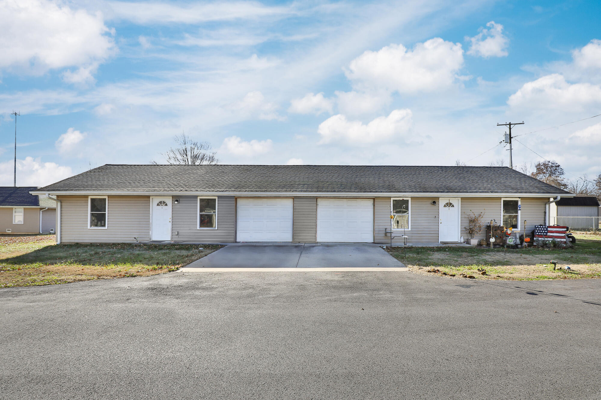 309 North Airport Road Property Photo 32