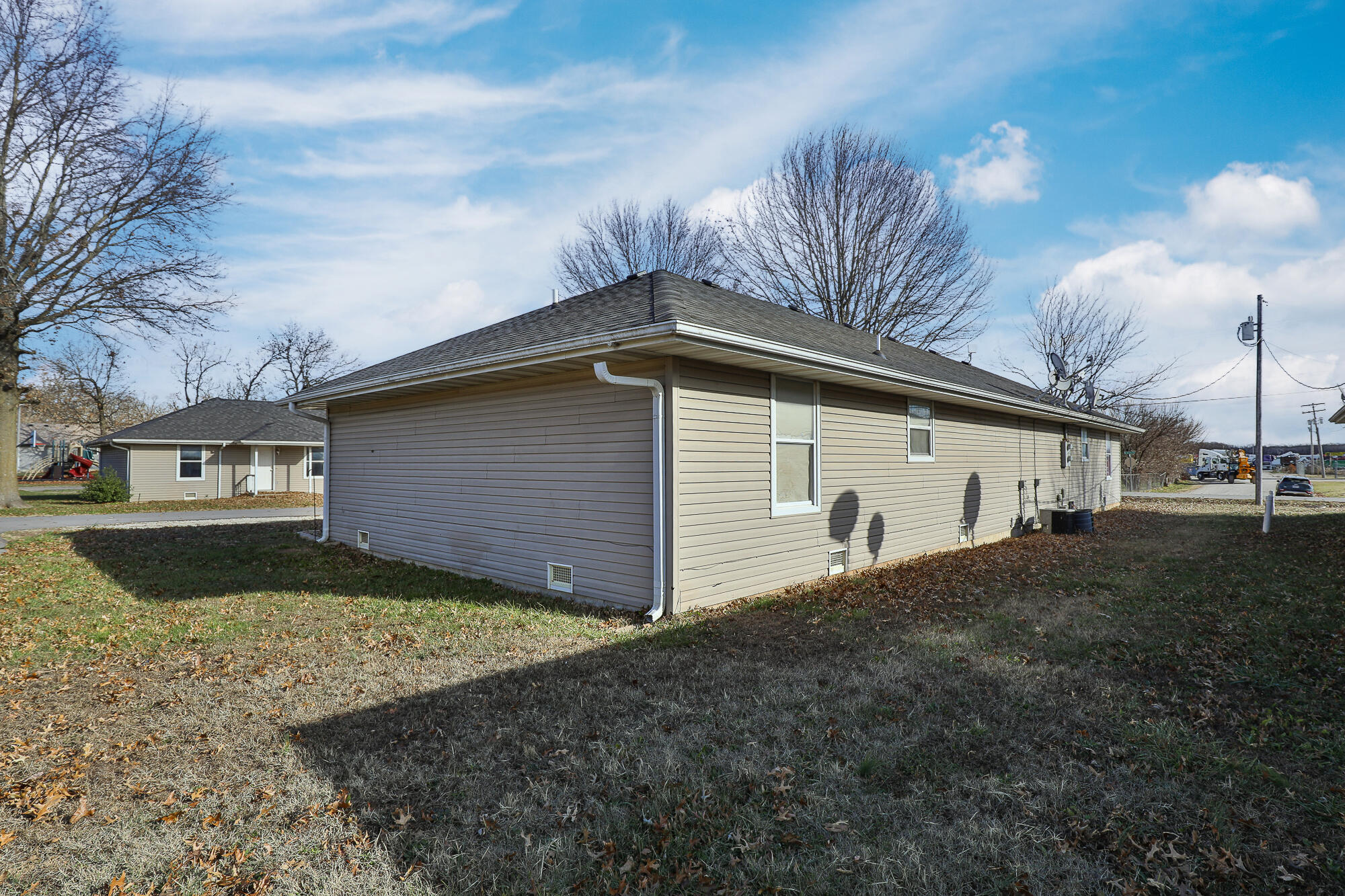 309 North Airport Road Property Photo 34