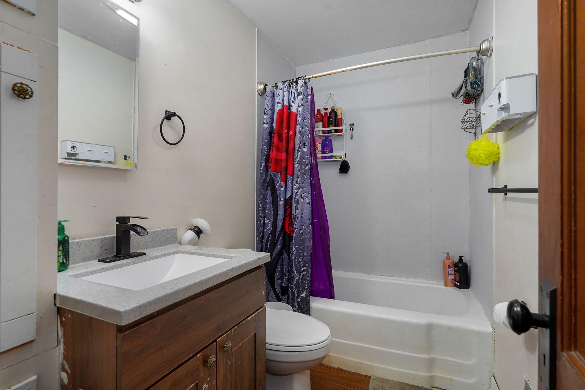 828 South Glenn Avenue Property Photo 6
