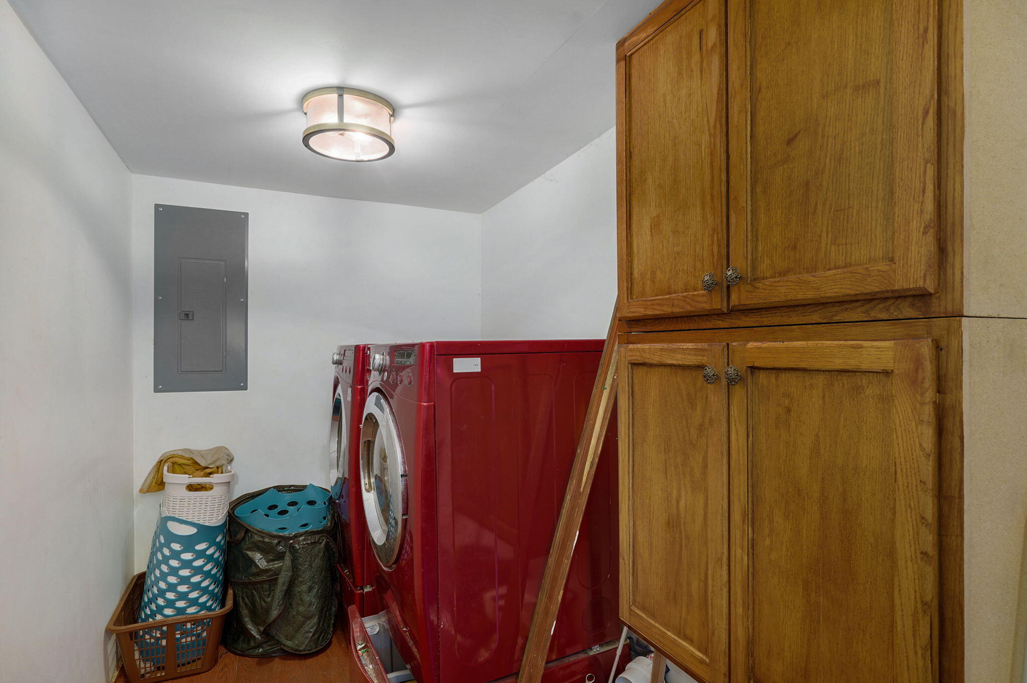 828 South Glenn Avenue Property Photo 16