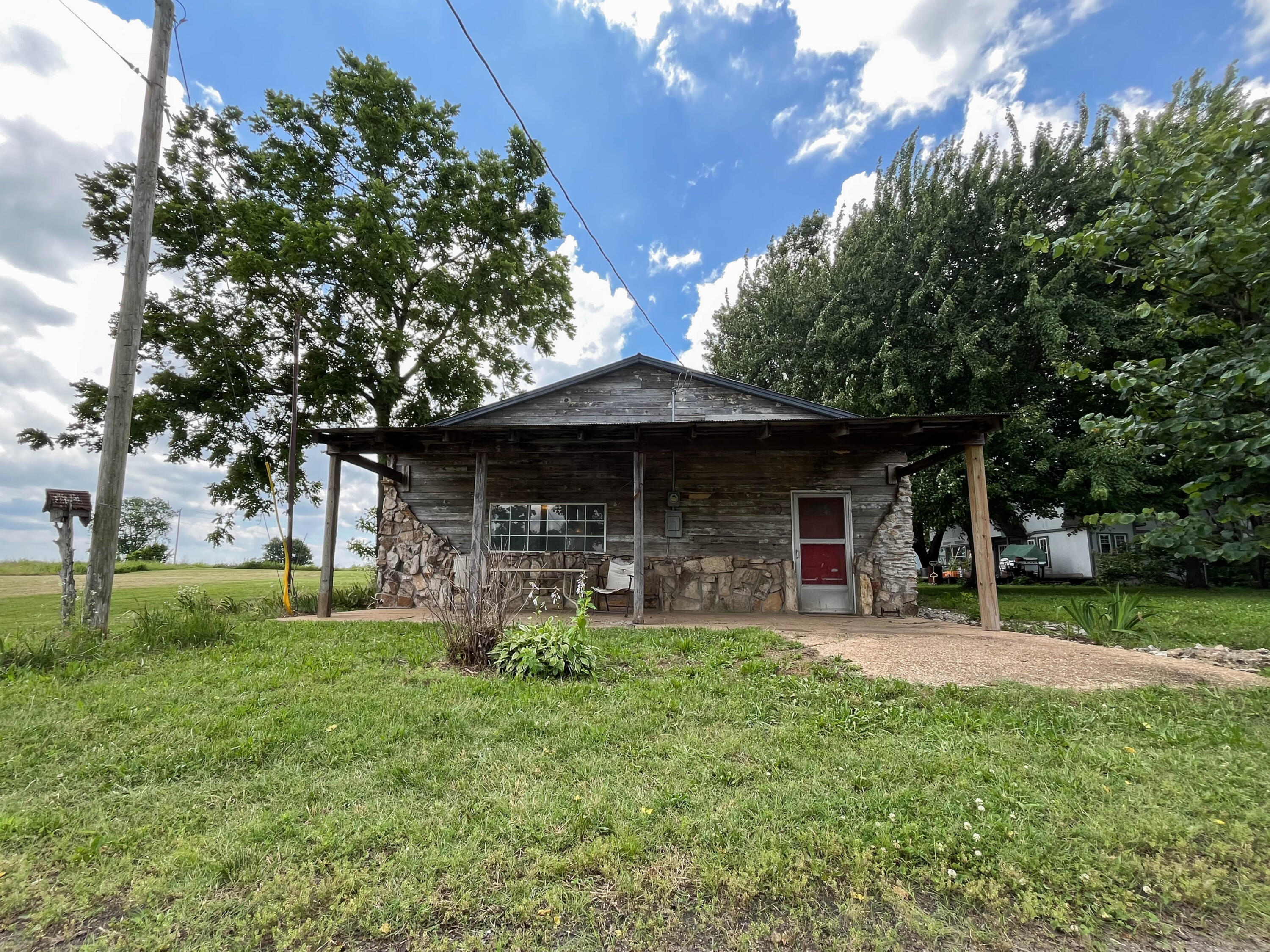 101 Luyster Street Property Photo 10