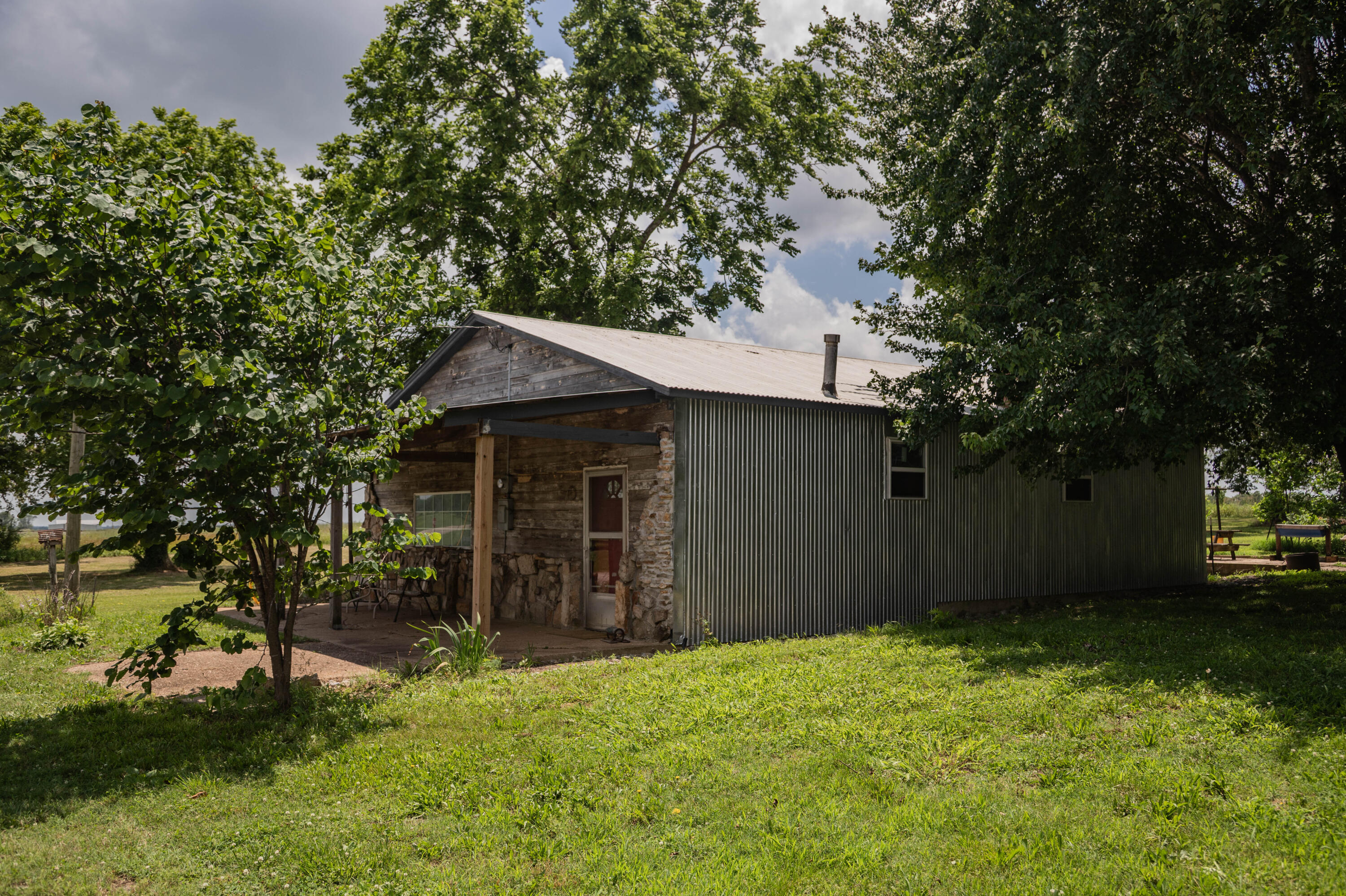 101 Luyster Street Property Photo 15