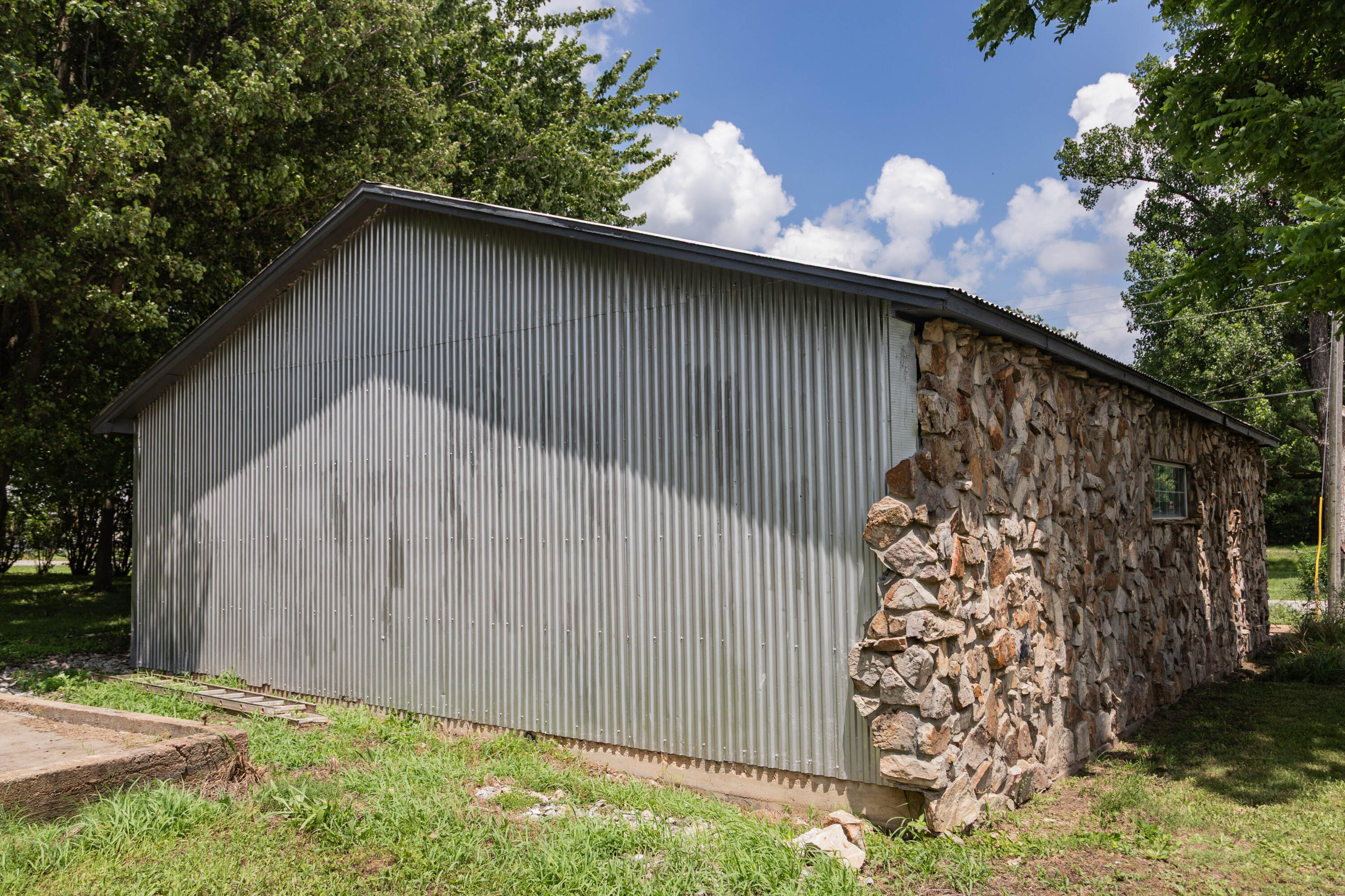 101 Luyster Street Property Photo 18