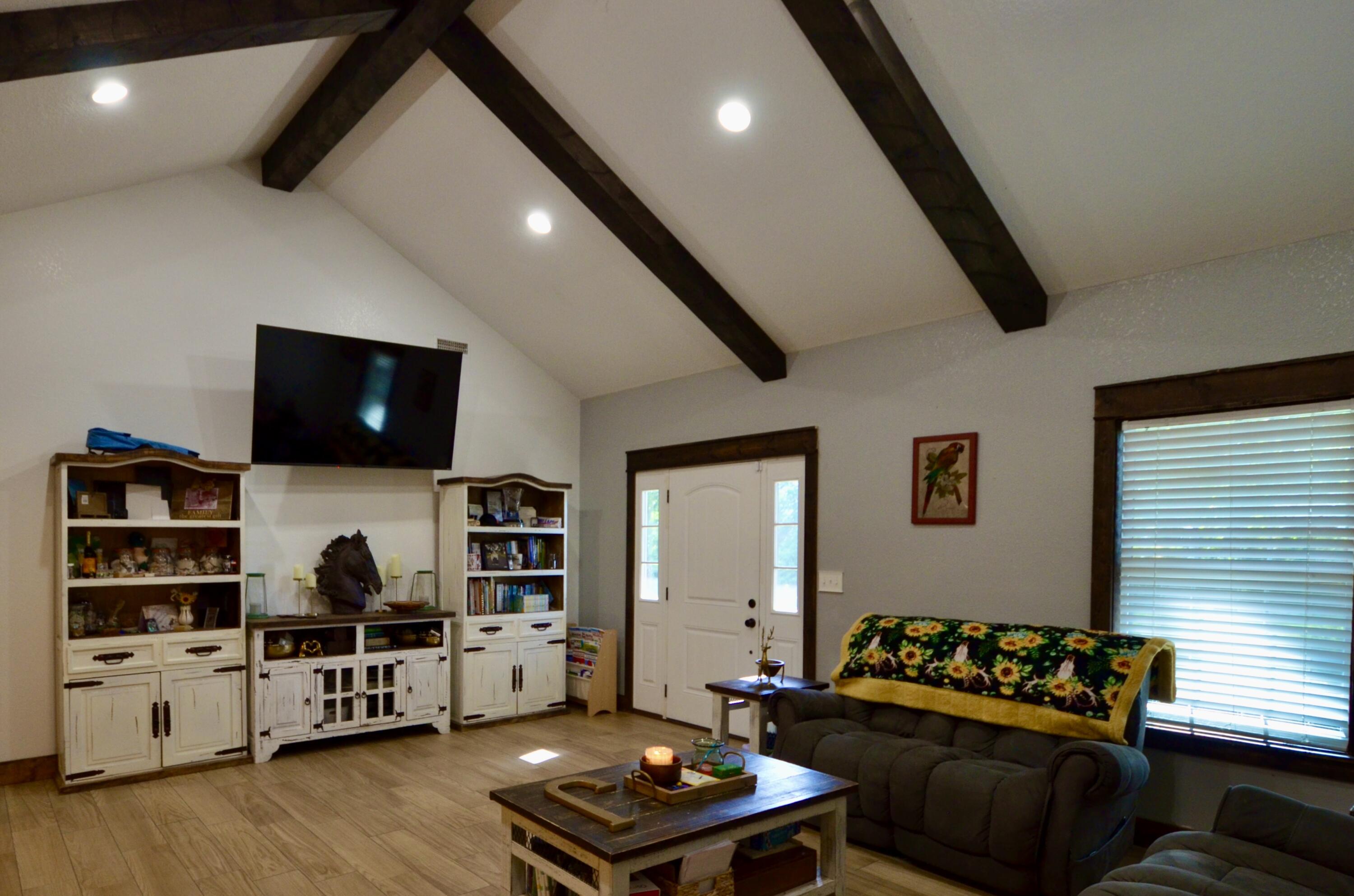 8073 Jasmine Drive Property Photo 3