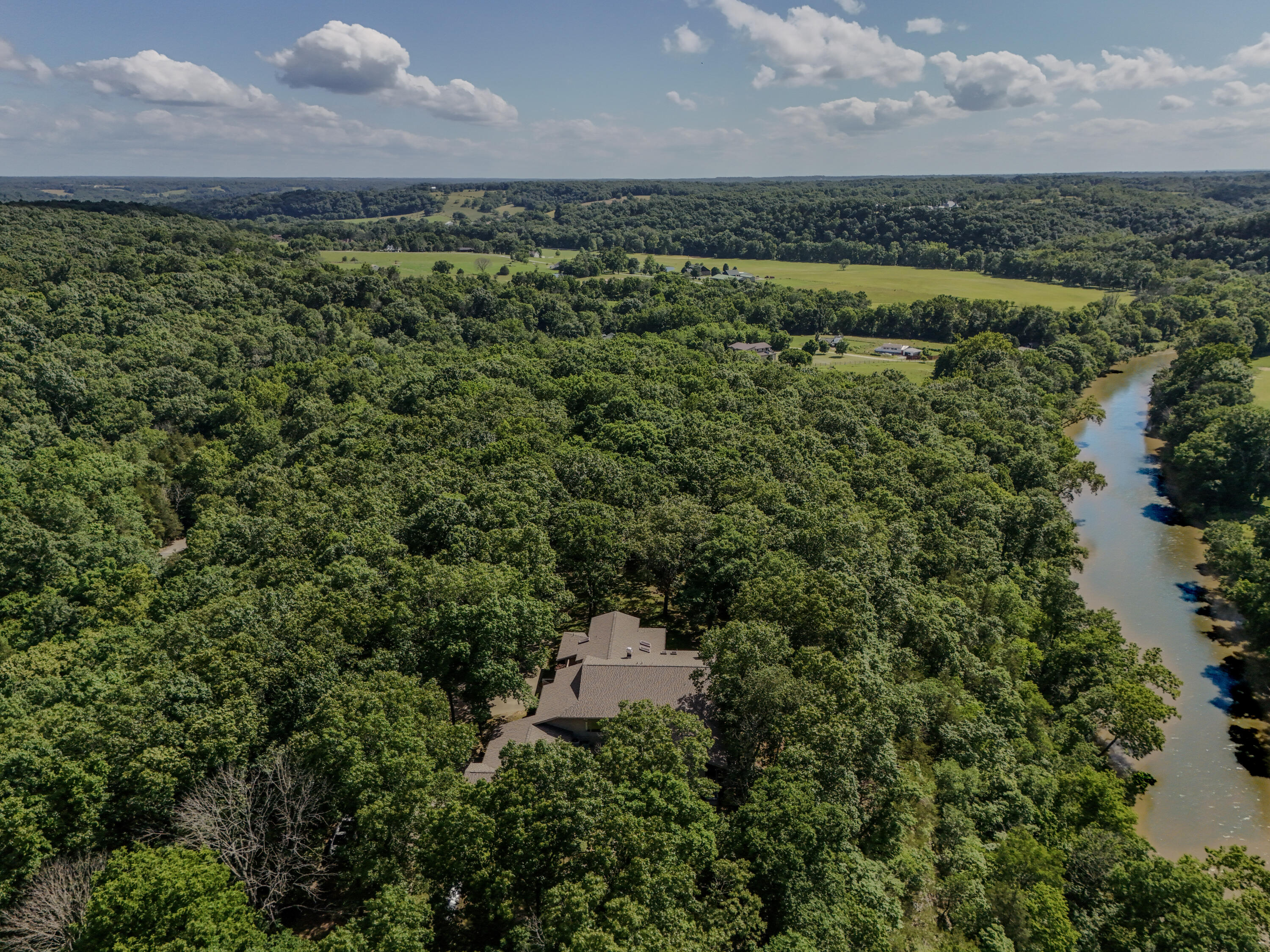 740 Russel Ridge Road Property Photo 1