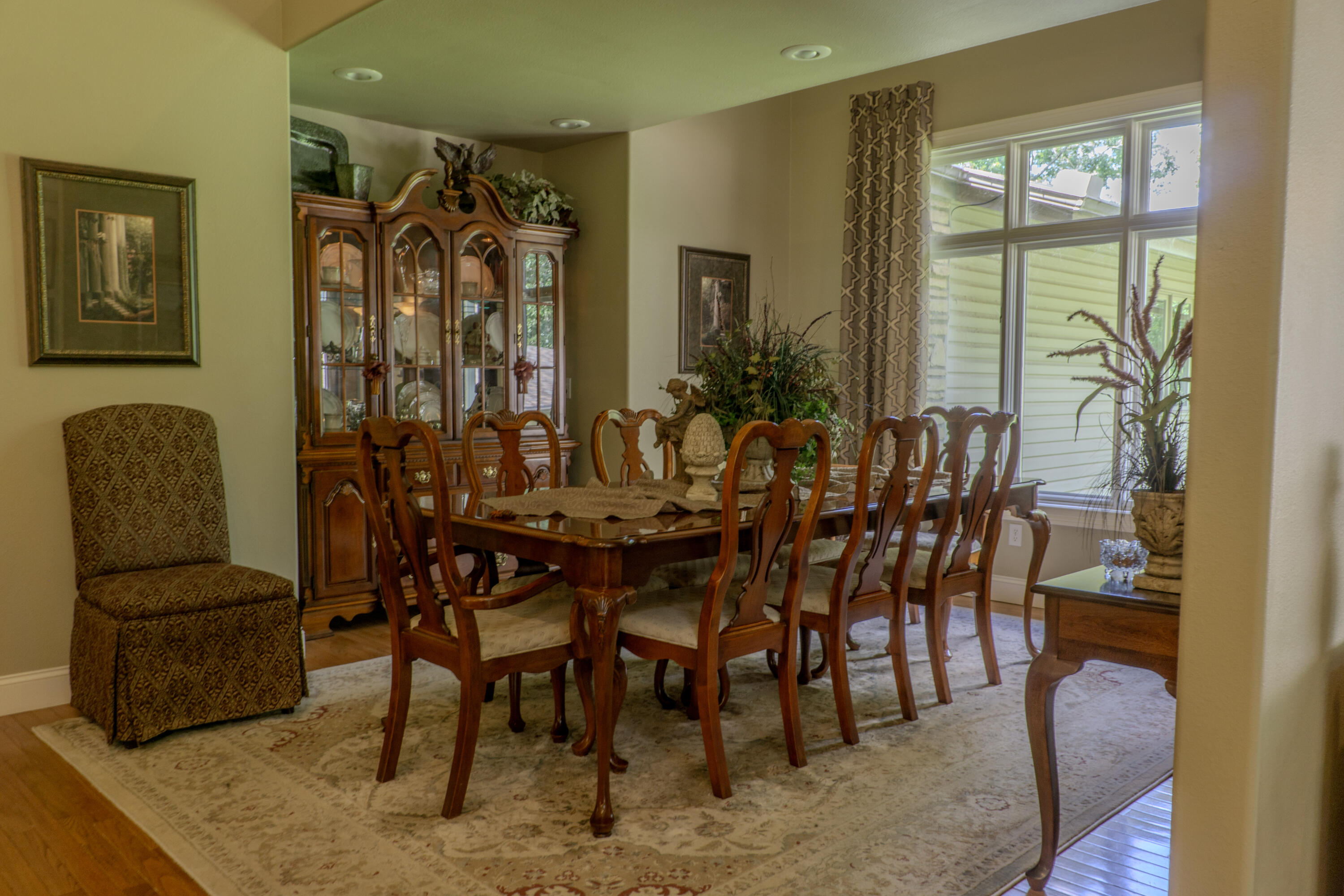 740 Russel Ridge Road Property Photo 27