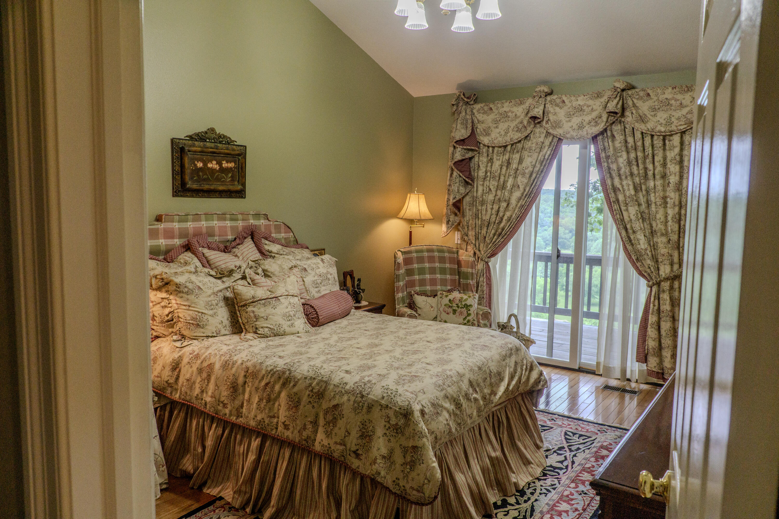740 Russel Ridge Road Property Photo 39