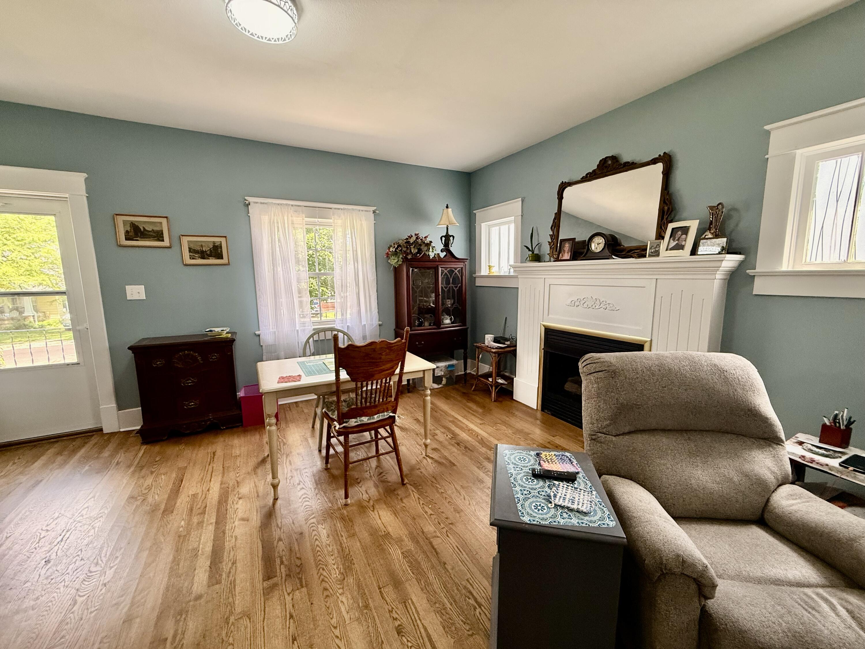 615 North Maple Avenue Property Photo 2