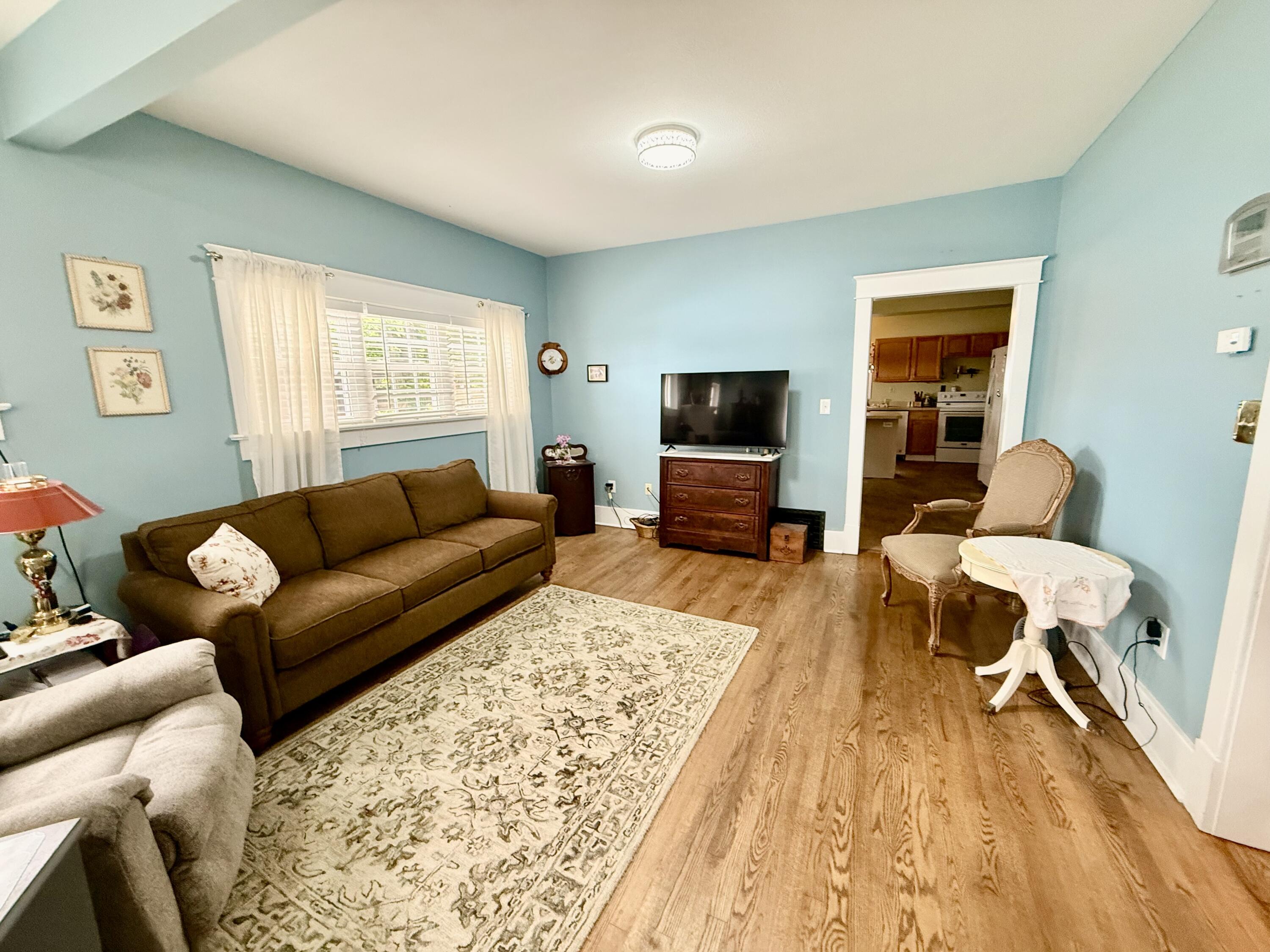 615 North Maple Avenue Property Photo 6