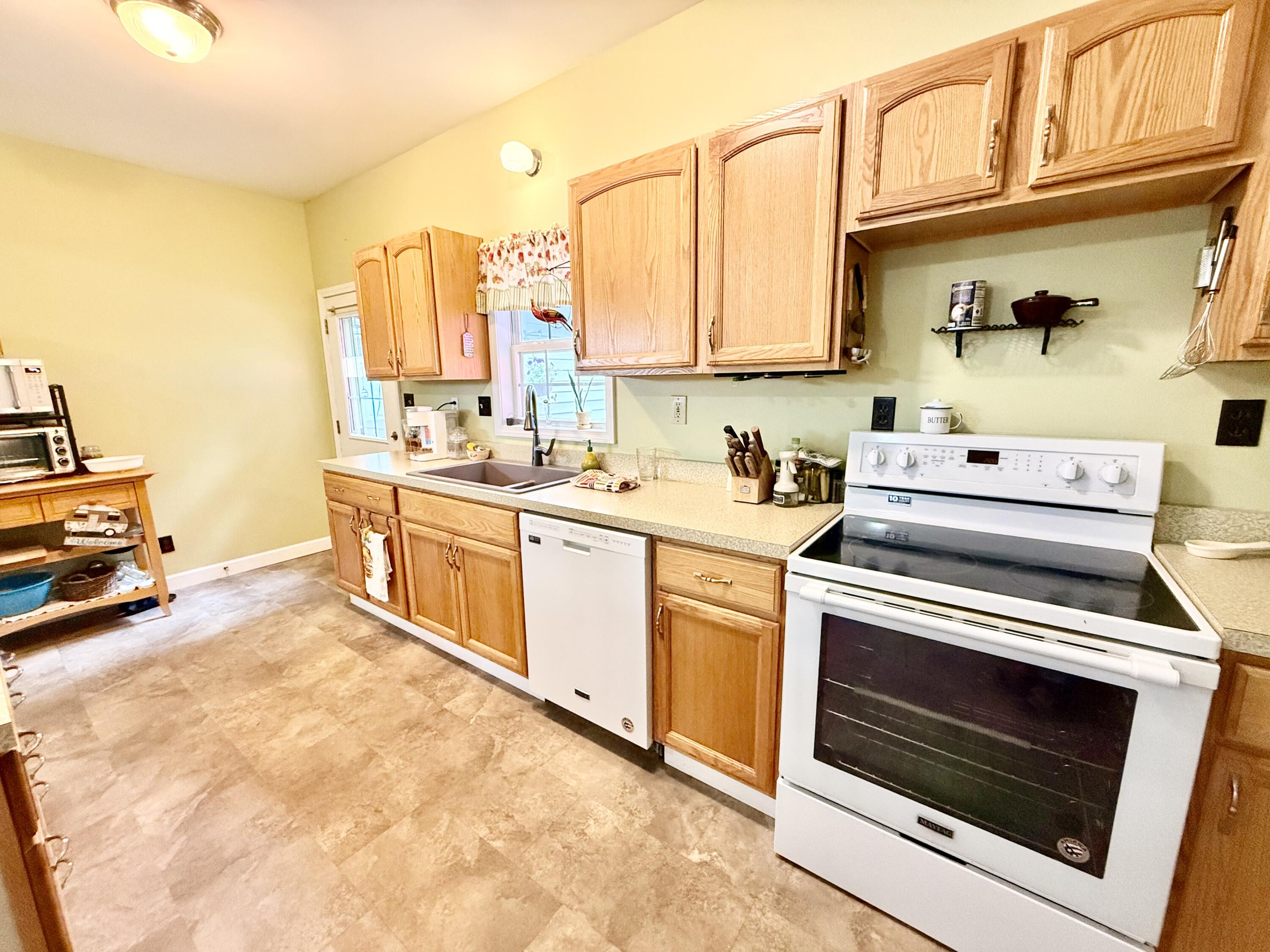 615 North Maple Avenue Property Photo 10