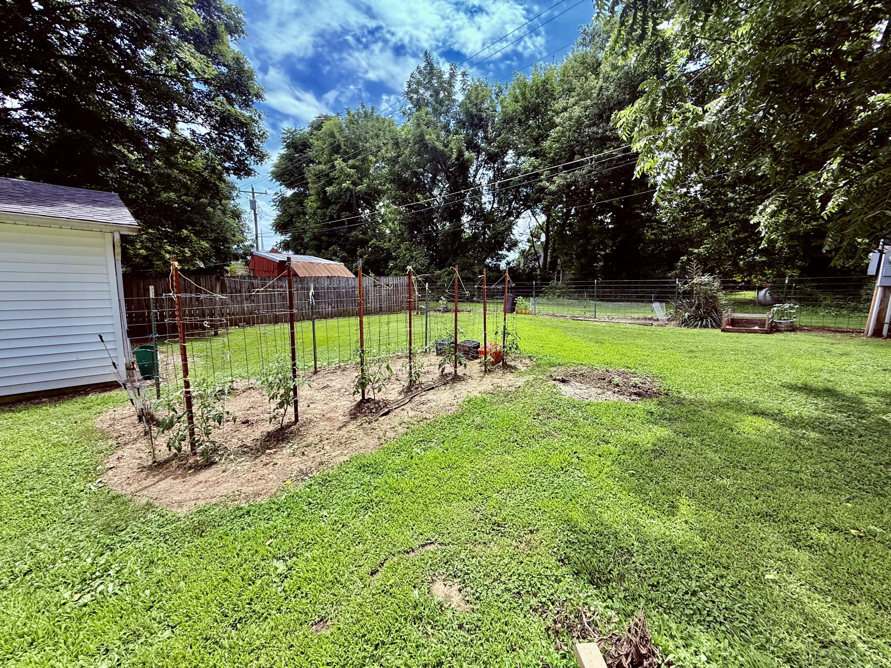 615 North Maple Avenue Property Photo 29