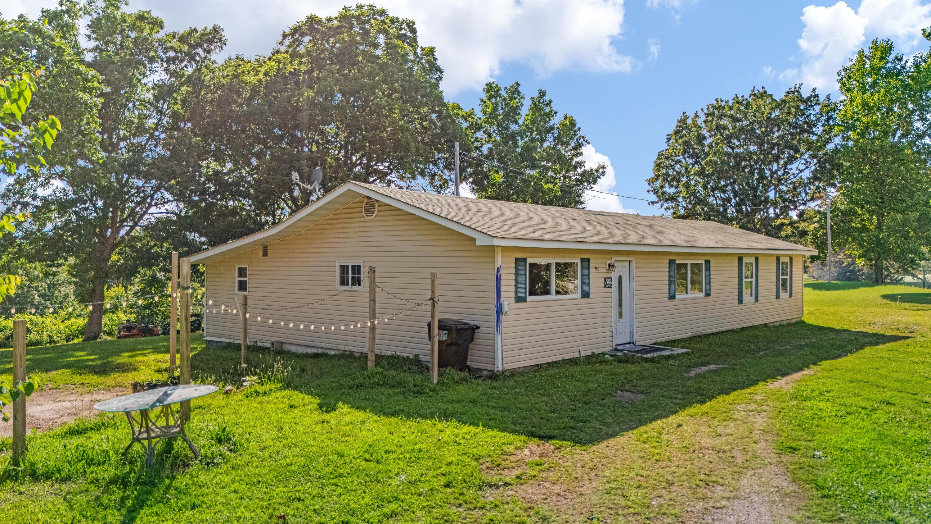 946 State Route 14 Property Photo 20