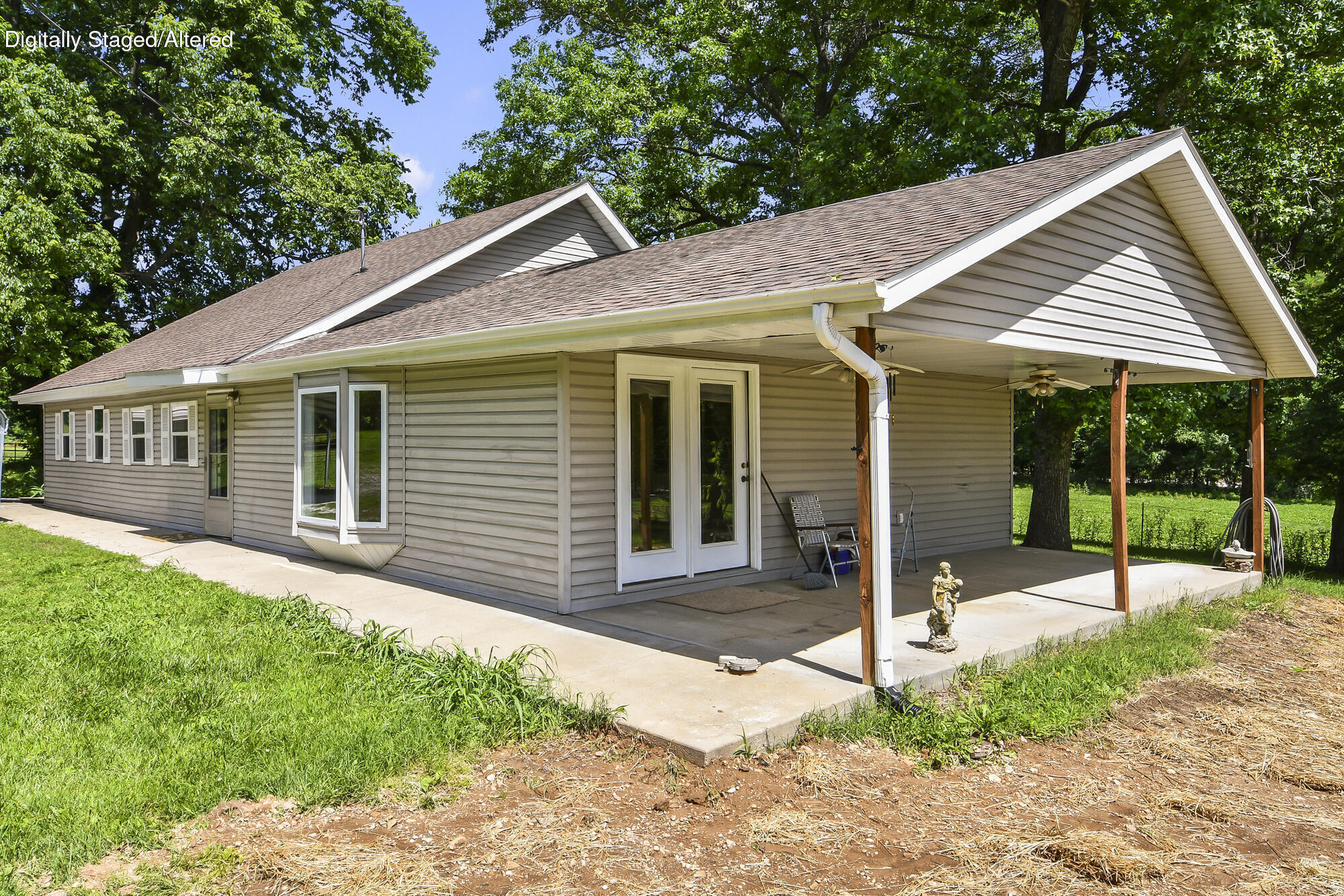 533 Ghan Road Property Photo 2