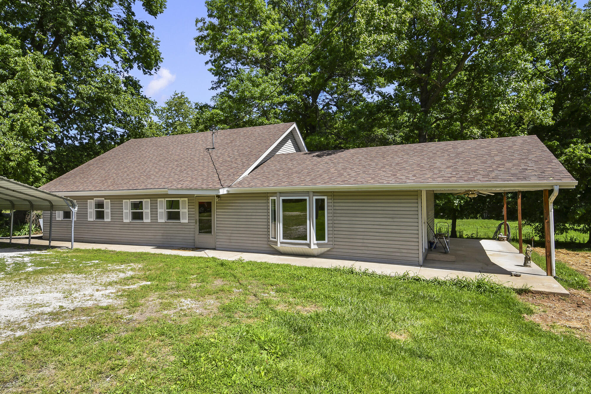 533 Ghan Road Property Photo 5