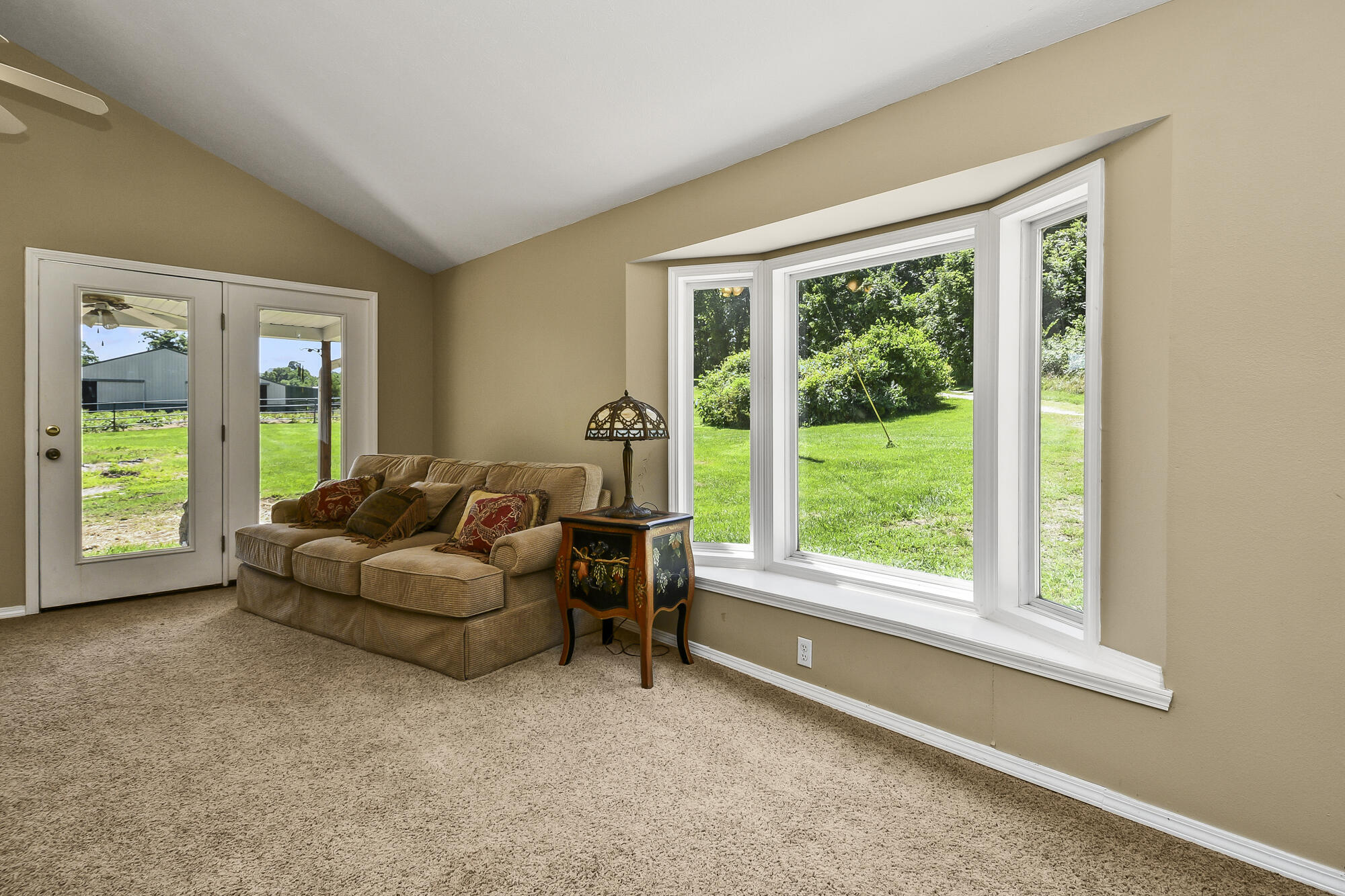 533 Ghan Road Property Photo 9