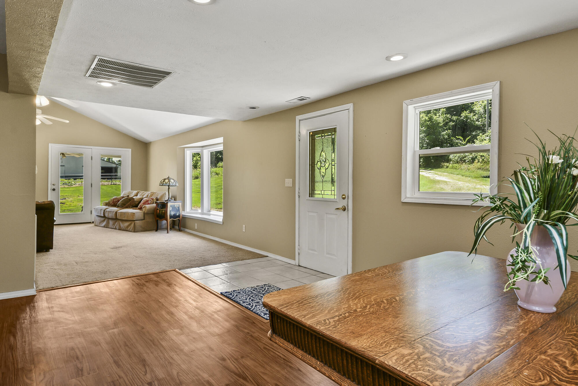 533 Ghan Road Property Photo 11
