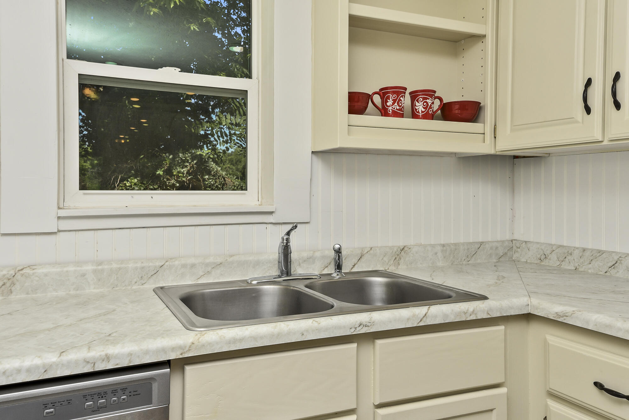 533 Ghan Road Property Photo 16