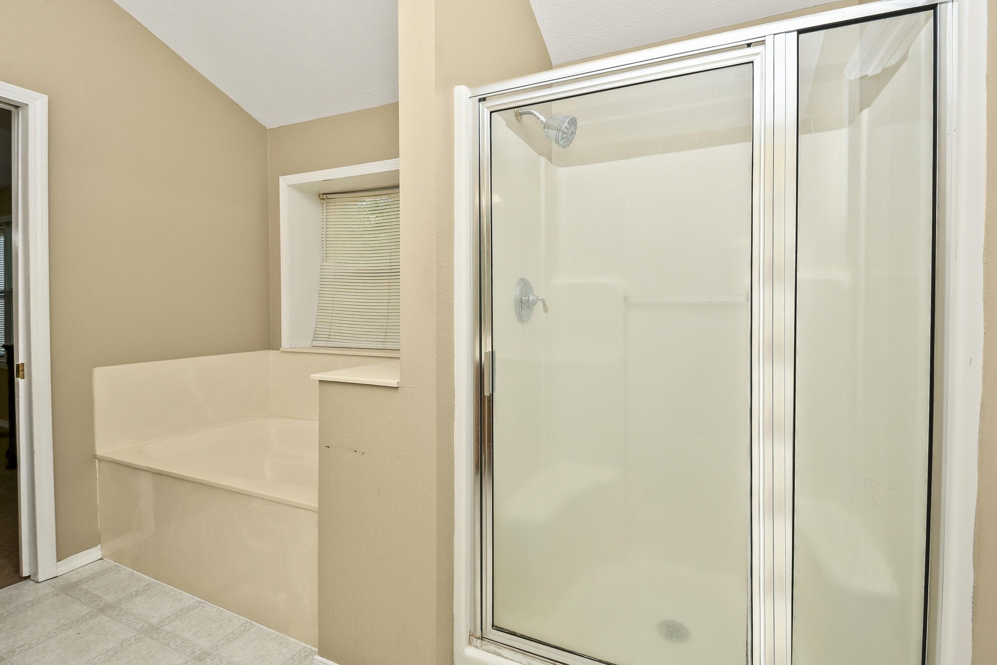 533 Ghan Road Property Photo 23