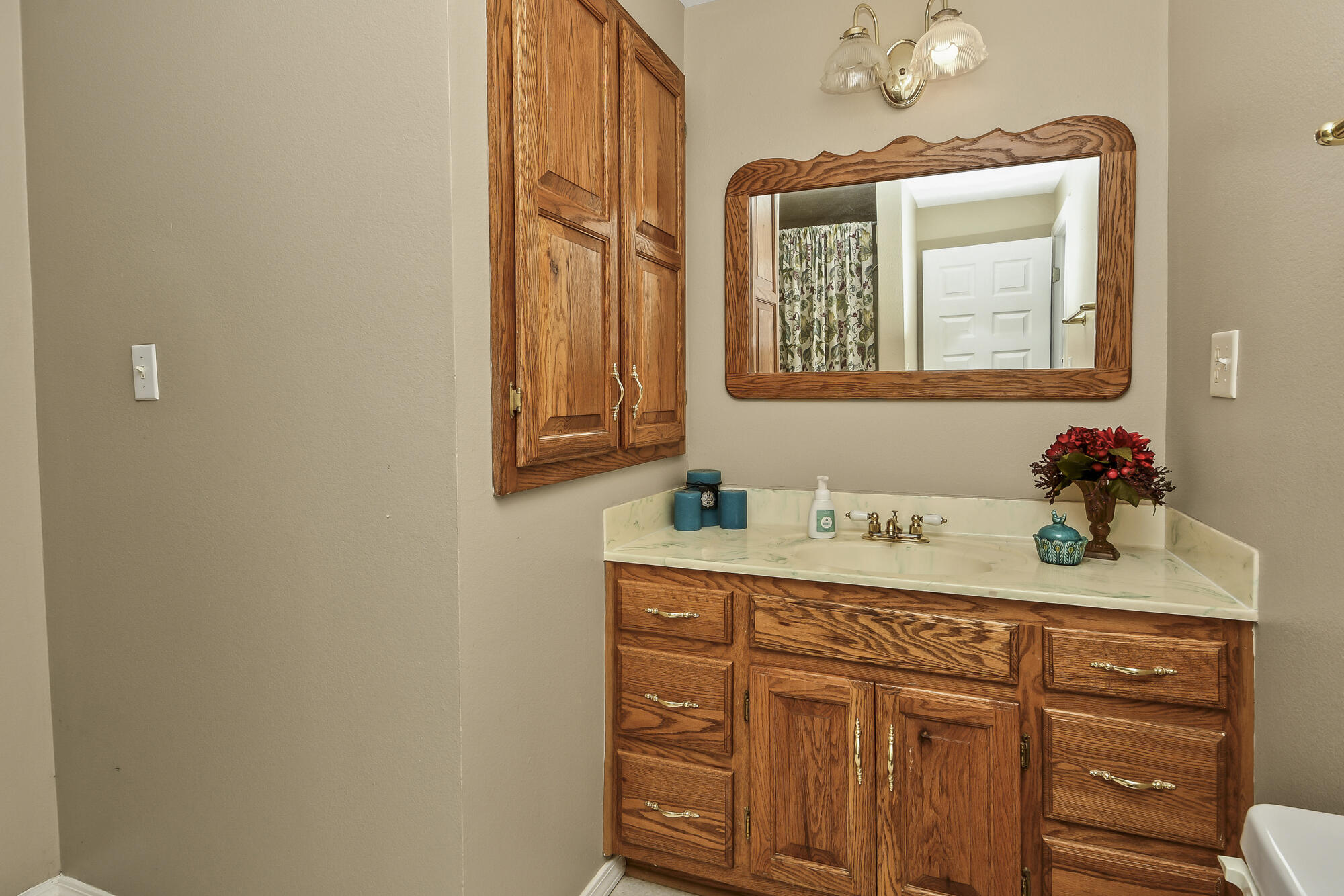 533 Ghan Road Property Photo 28