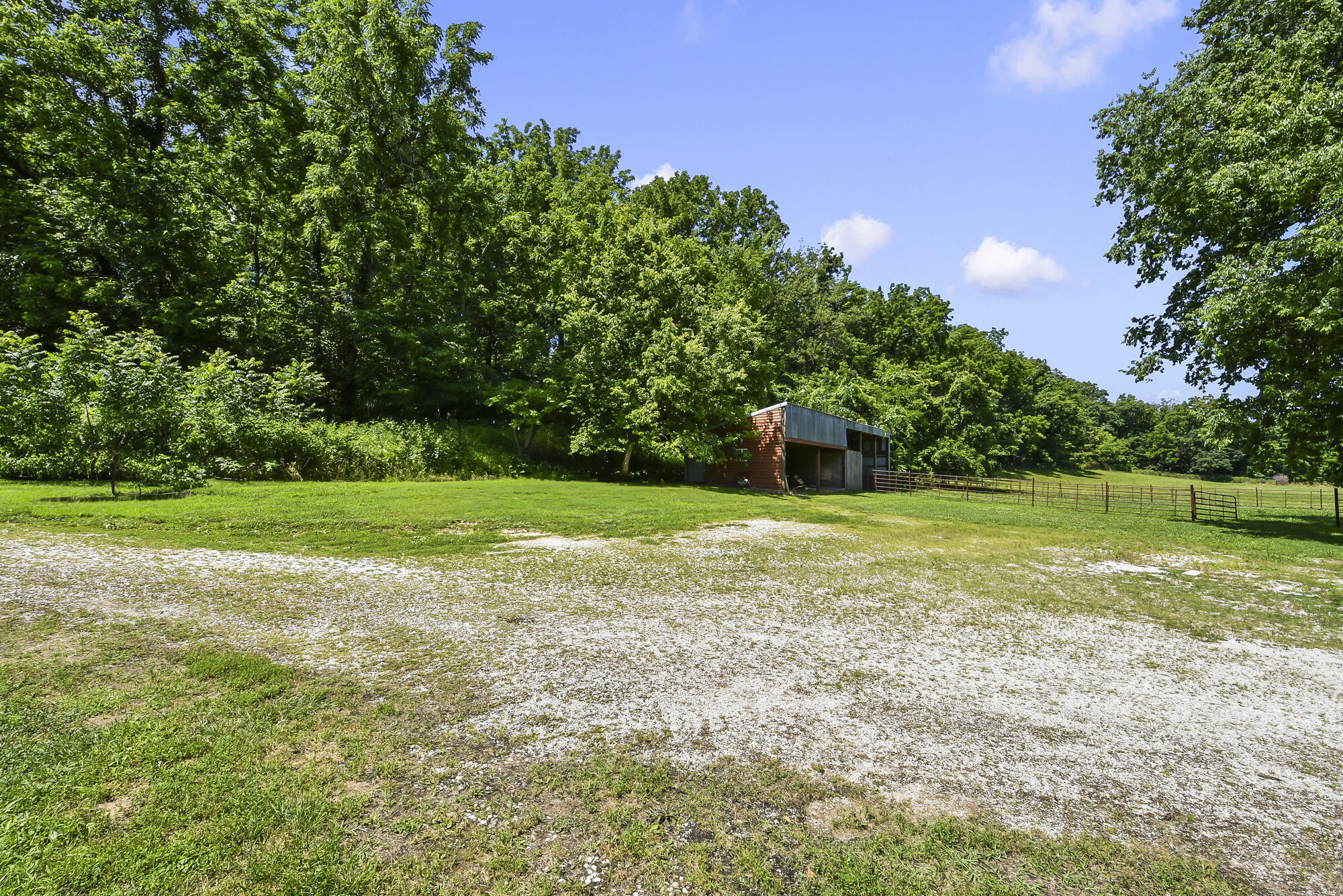 533 Ghan Road Property Photo 44