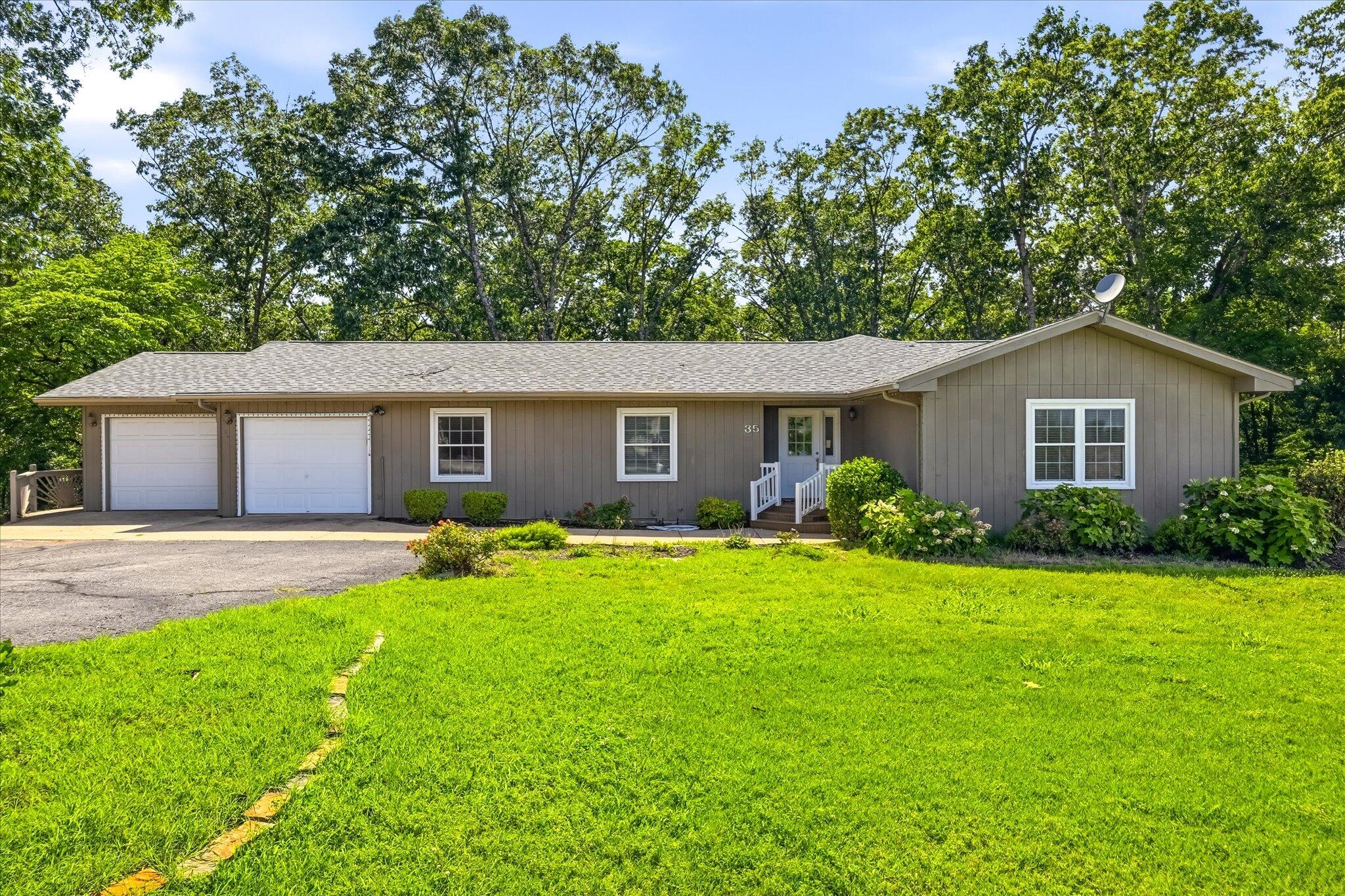 35 Nightfall Lane Property Photo 1