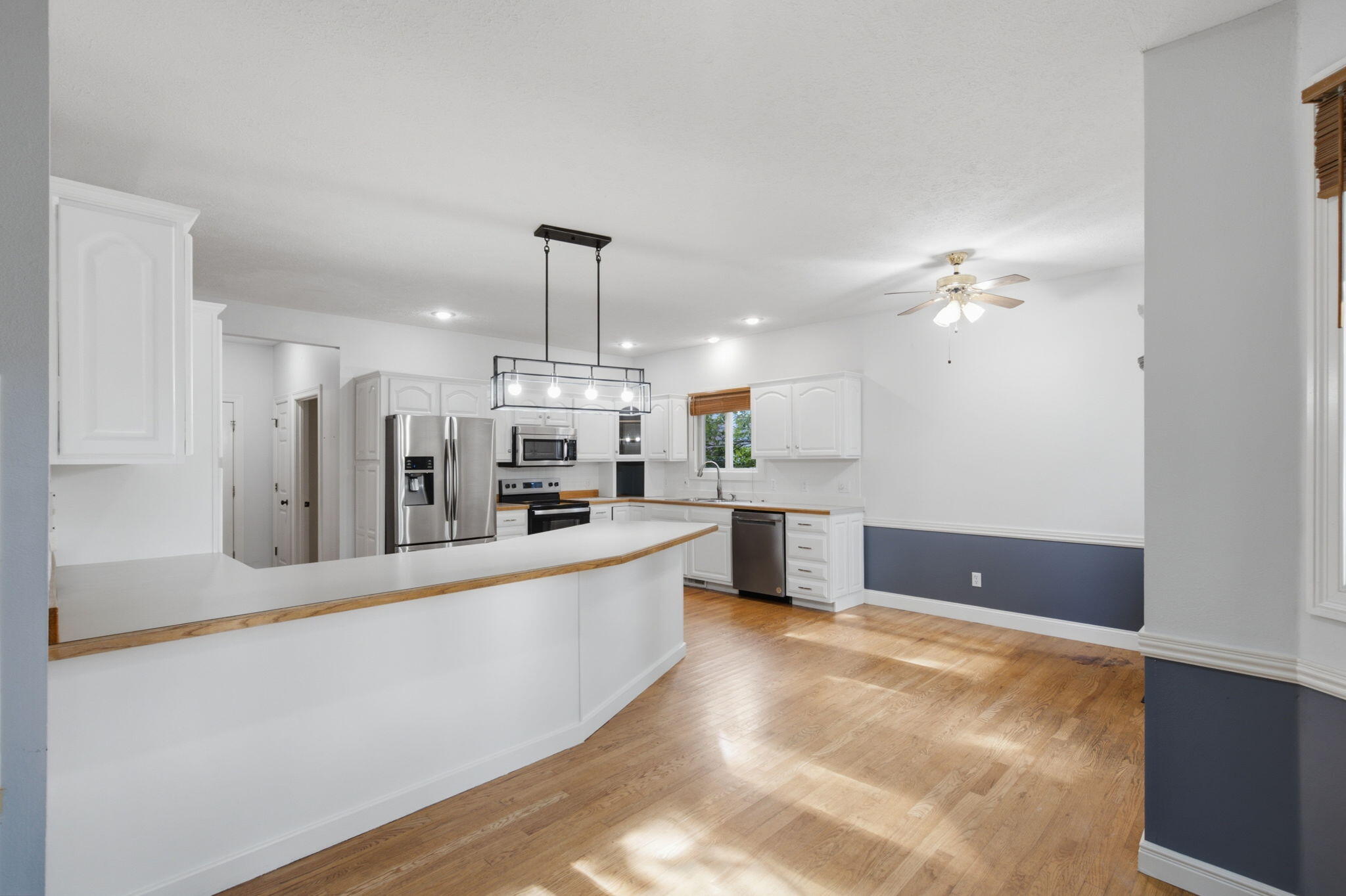 1628 South Charing Road Property Photo 14