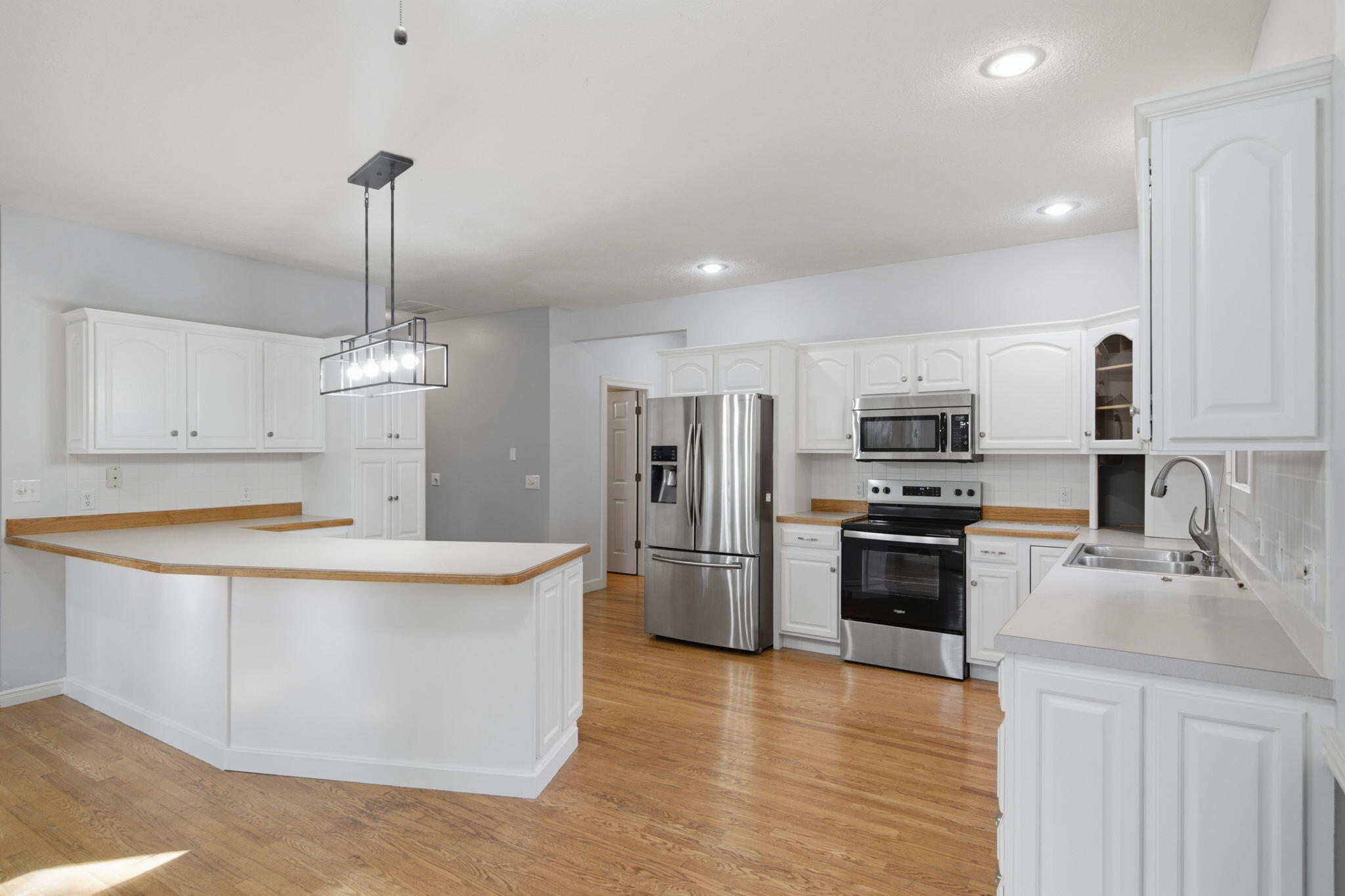 1628 South Charing Road Property Photo 15