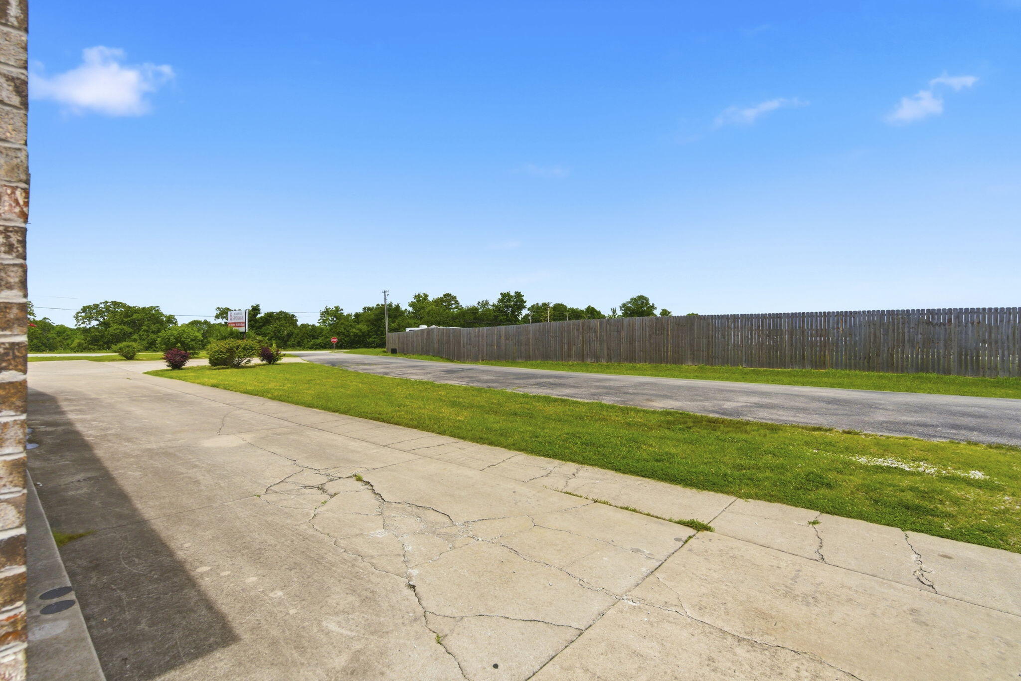 10726 East State Highway 76 Property Photo 5