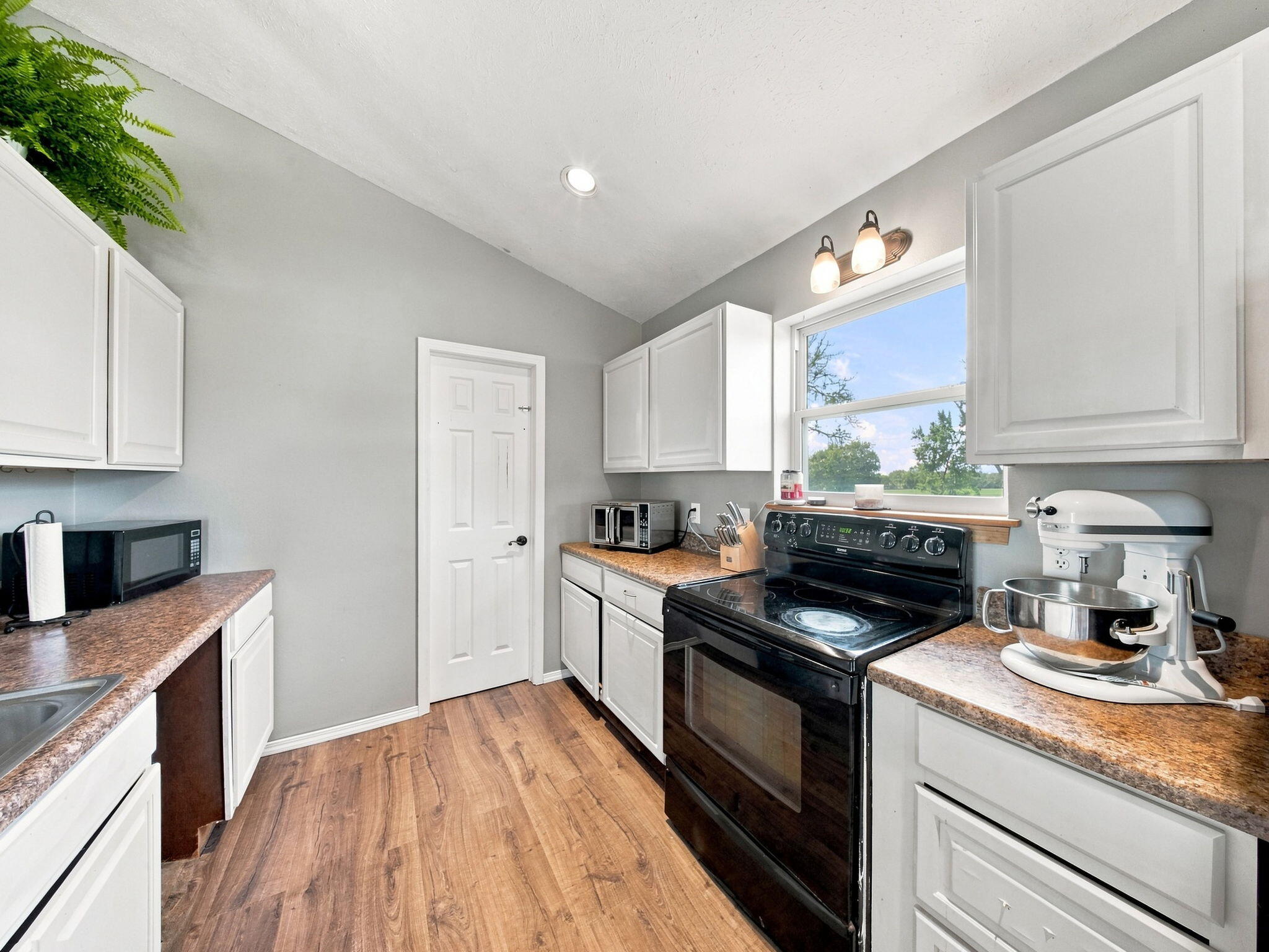 67 Broadview Drive Property Photo 3