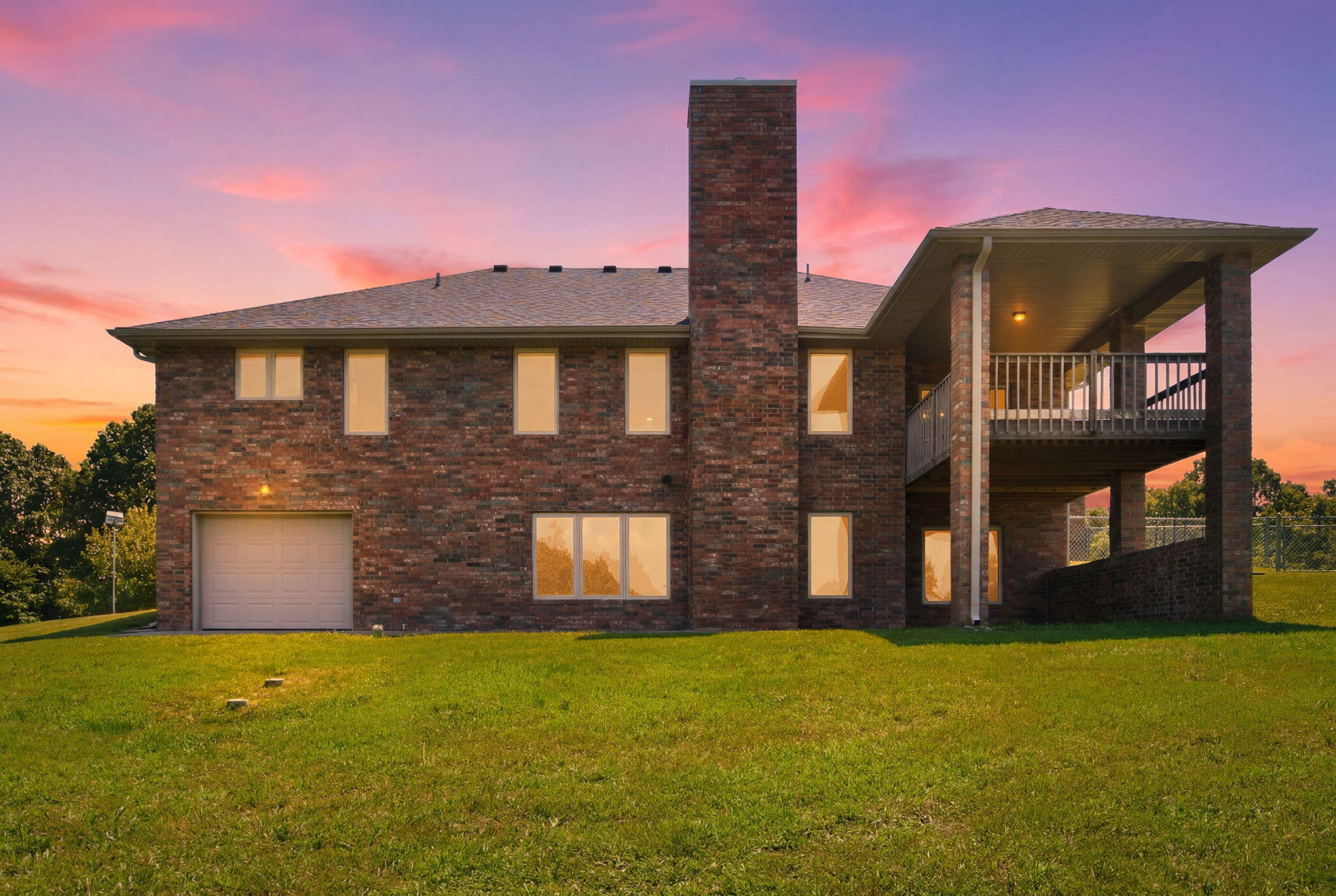 963 Walnut Shade Road Property Photo 3