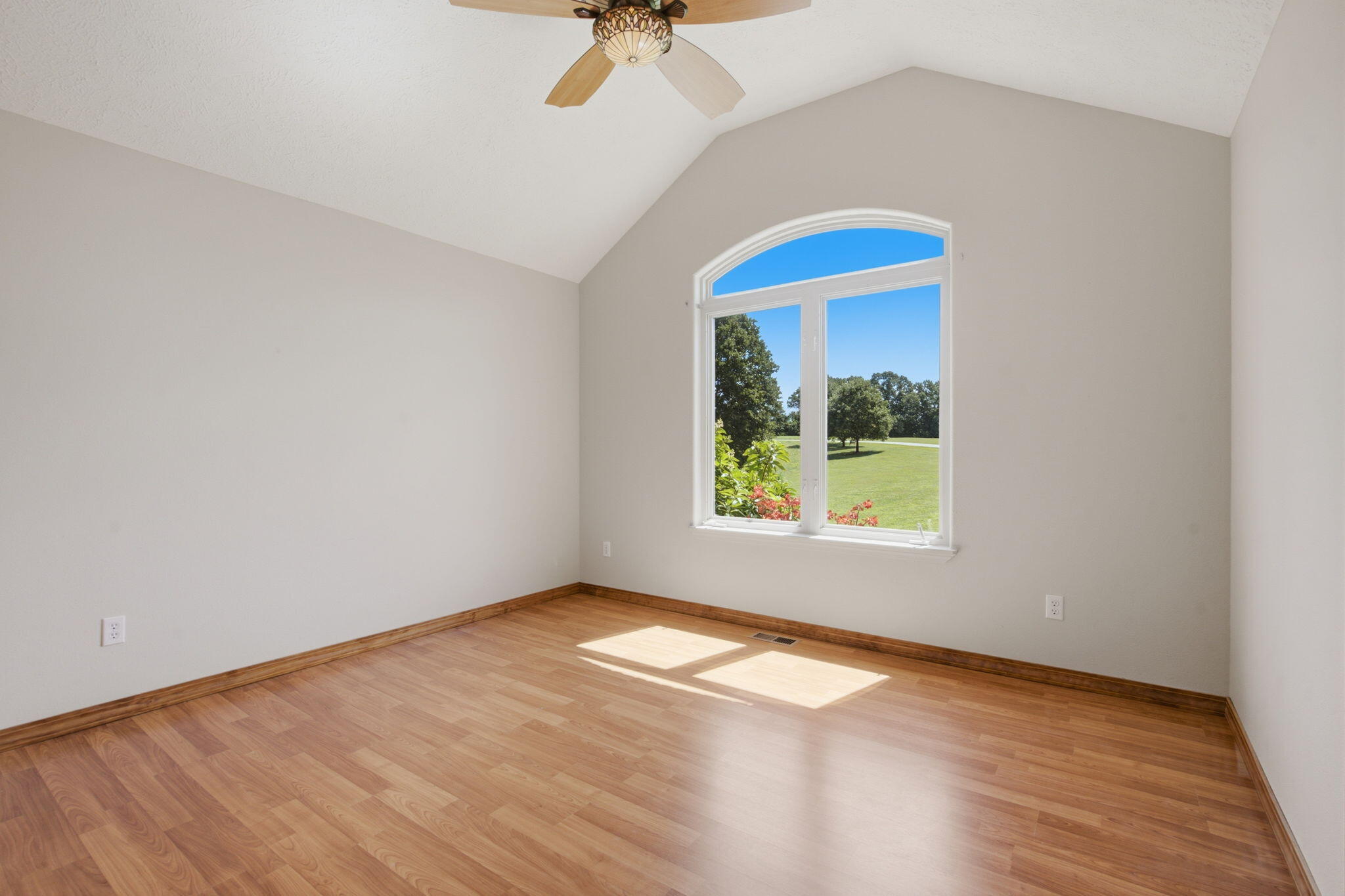 963 Walnut Shade Road Property Photo 34