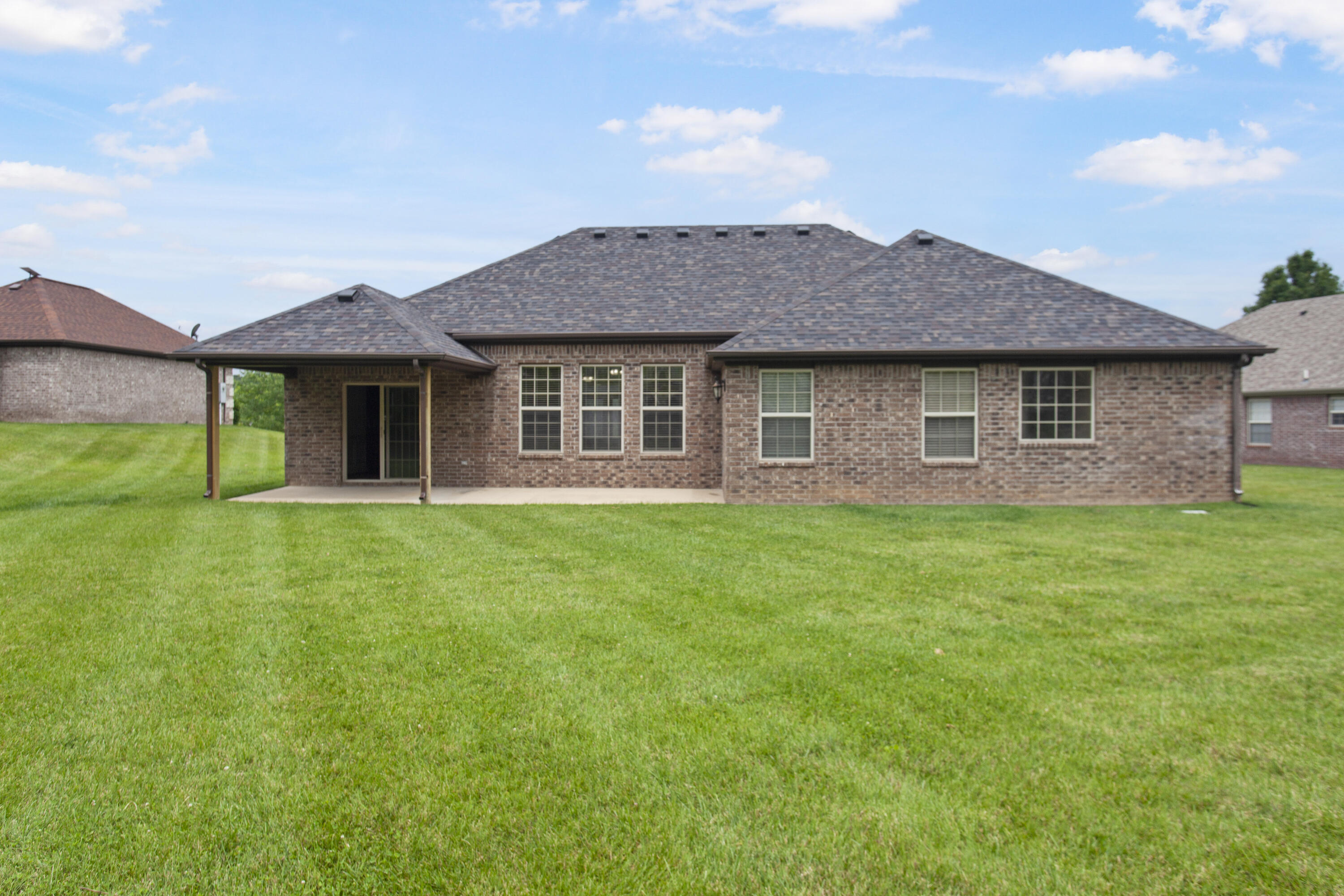 138 Stoney Pointe Drive Property Photo 26