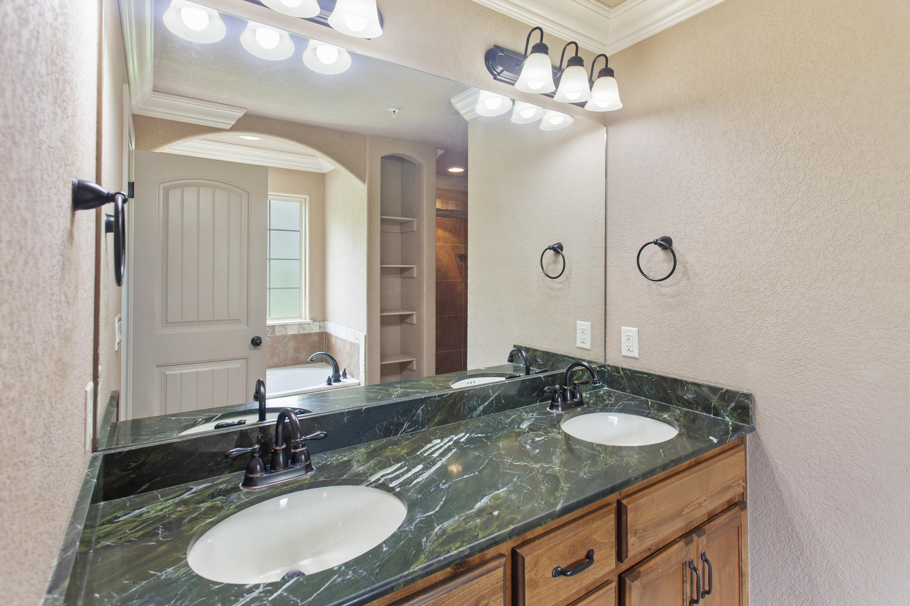 138 Stoney Pointe Drive Property Photo 49