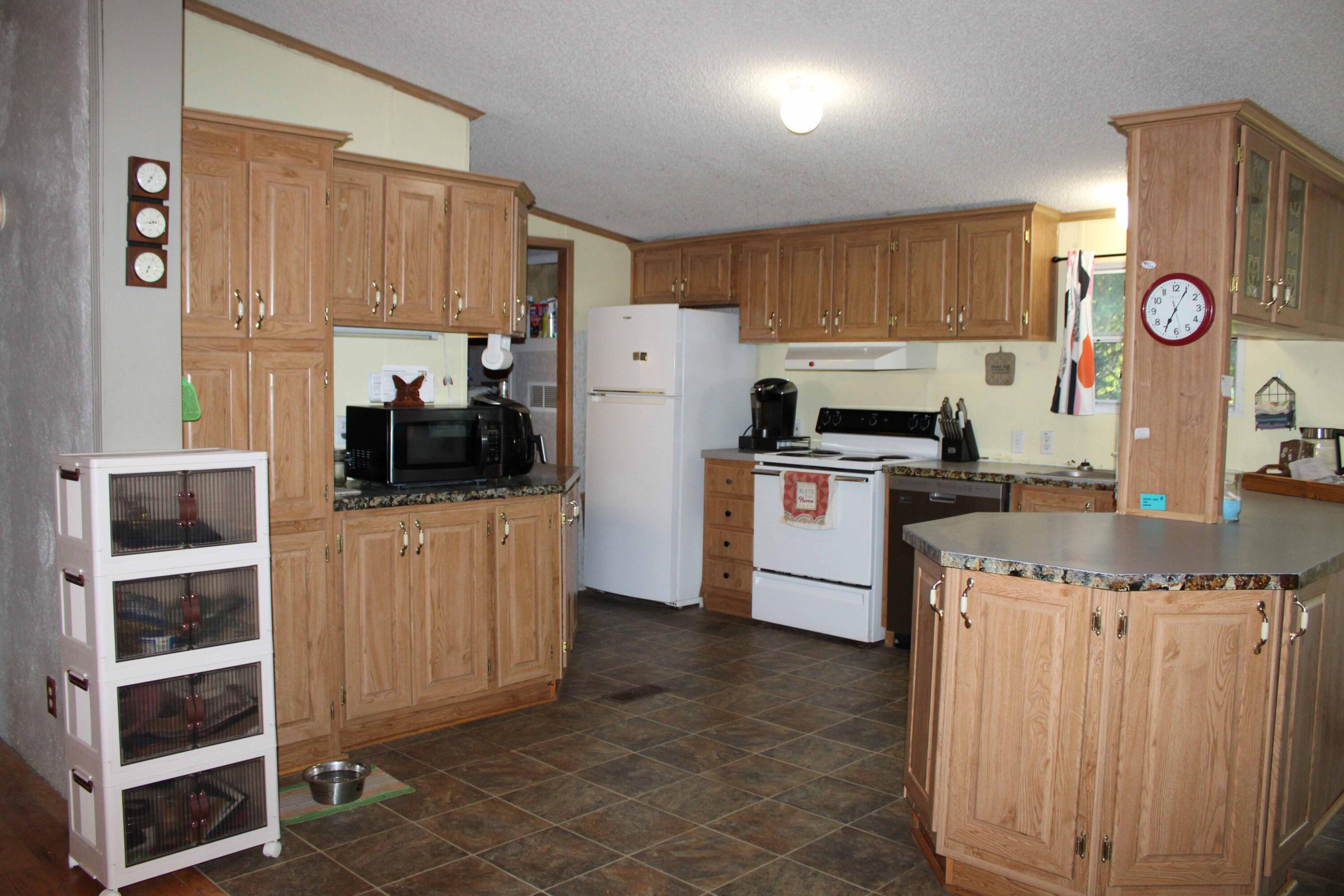27697 Bramble Lane Property Photo 11