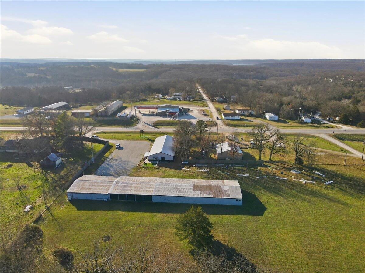 22889 Mo-64 Property Photo 9