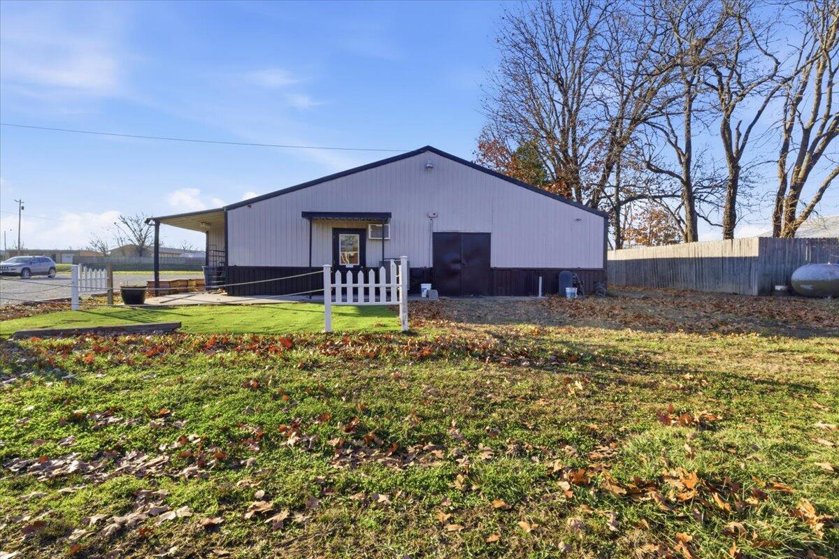 22889 Mo-64 Property Photo 21