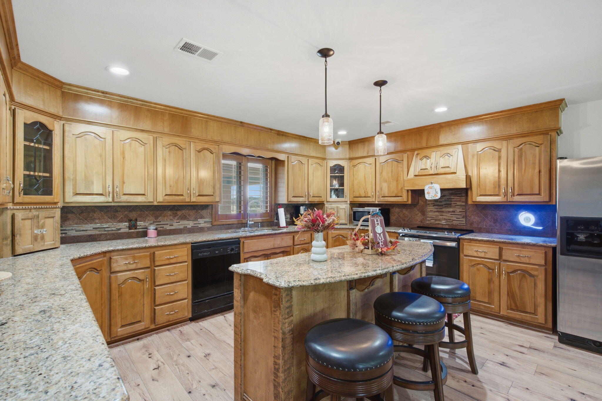 10590 East State Highway 86 Property Photo 8