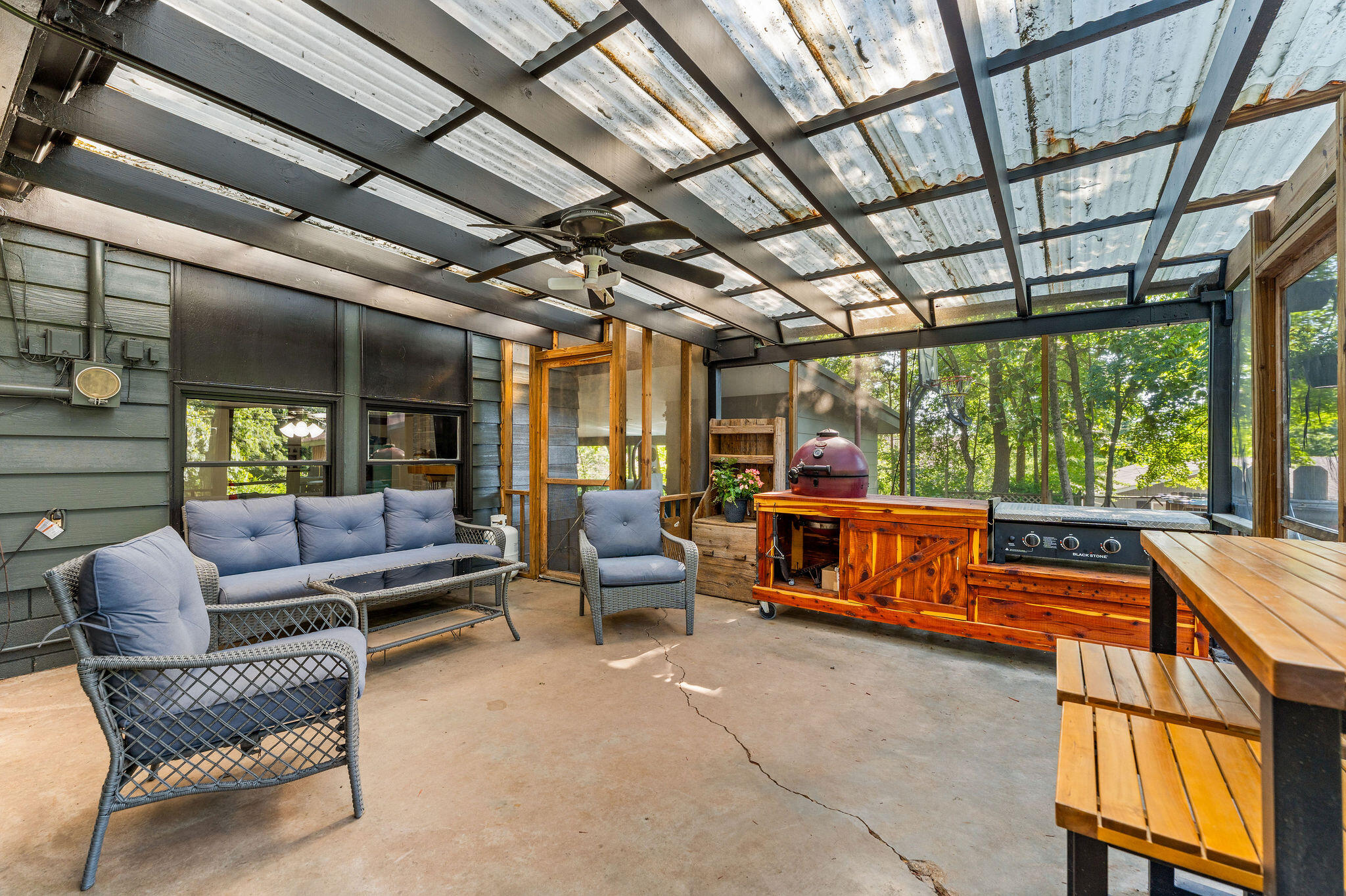 910 Valley View Drive Property Photo 14