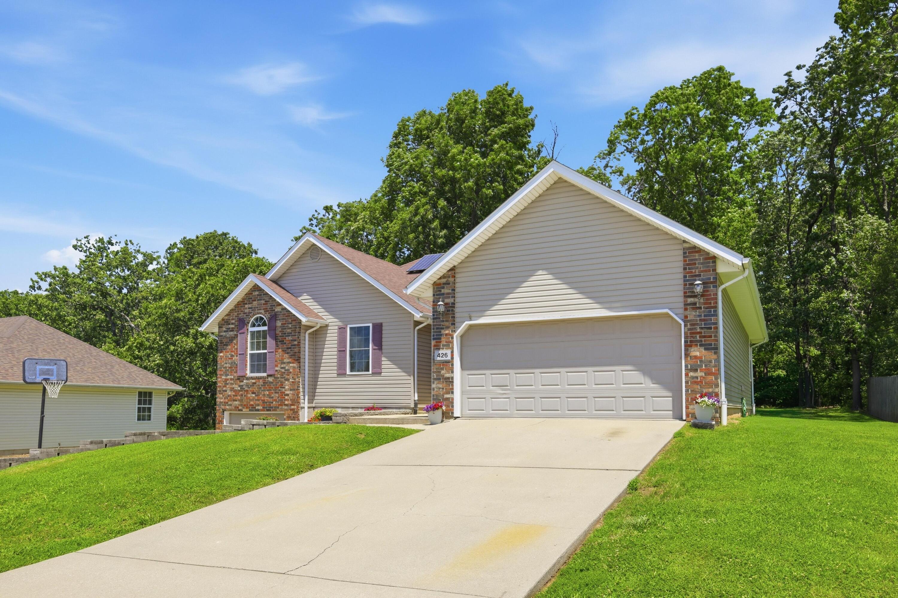426 Ravenwood Circle Circle Property Photo 1