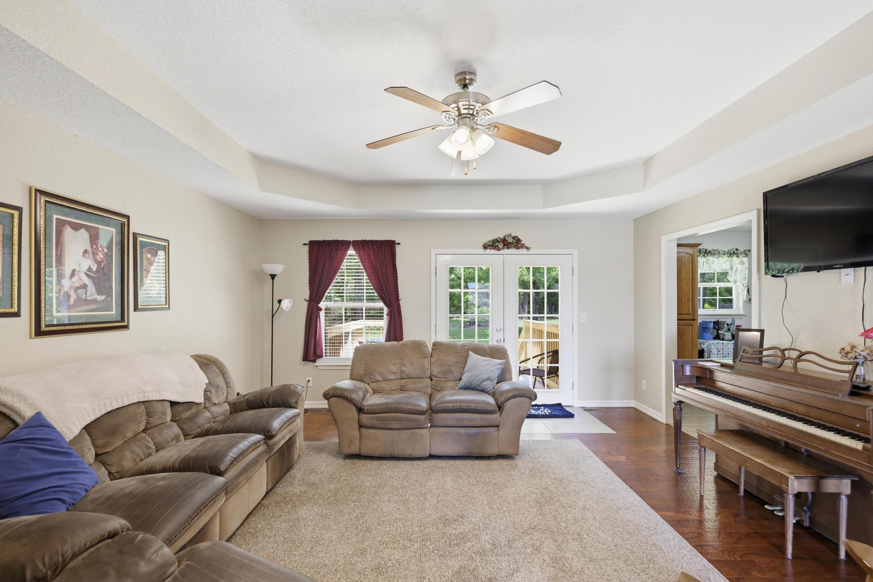 426 Ravenwood Circle Circle Property Photo 4