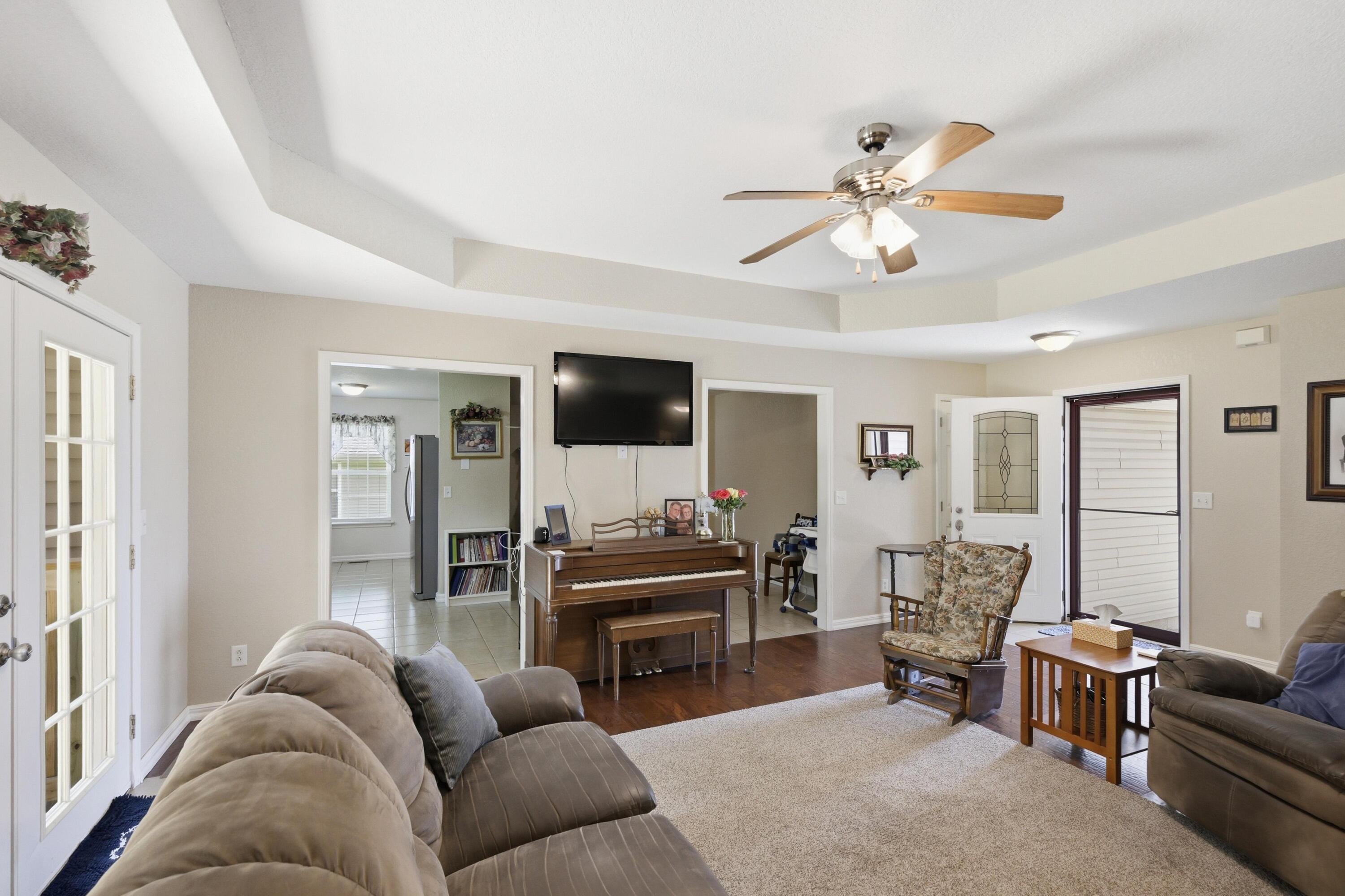 426 Ravenwood Circle Circle Property Photo 7