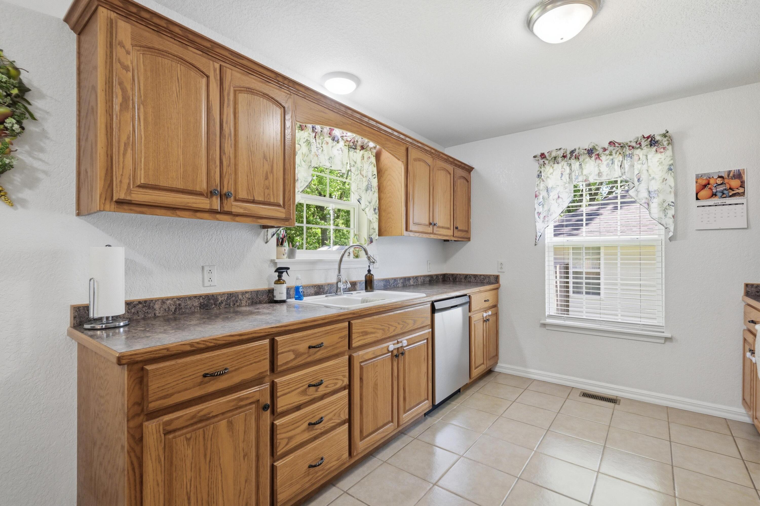 426 Ravenwood Circle Circle Property Photo 11