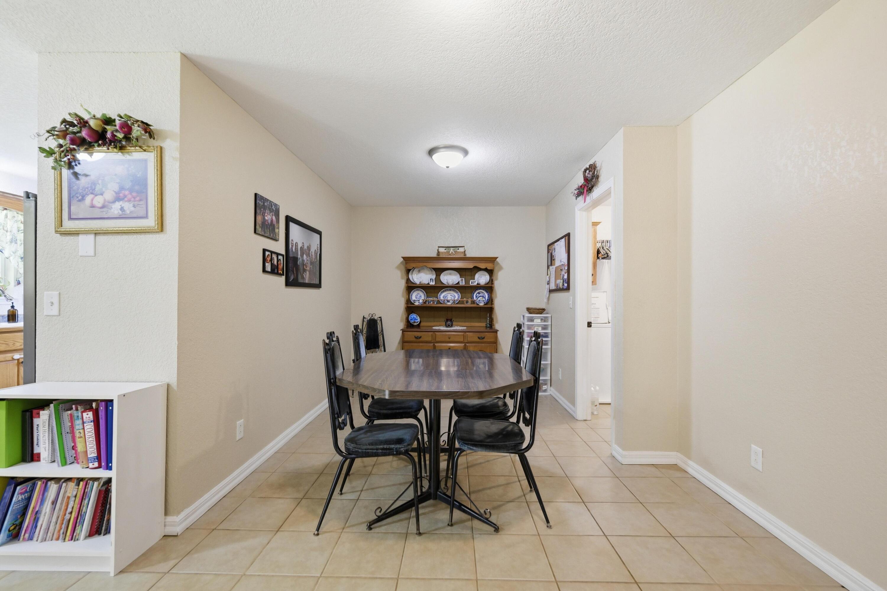 426 Ravenwood Circle Circle Property Photo 16