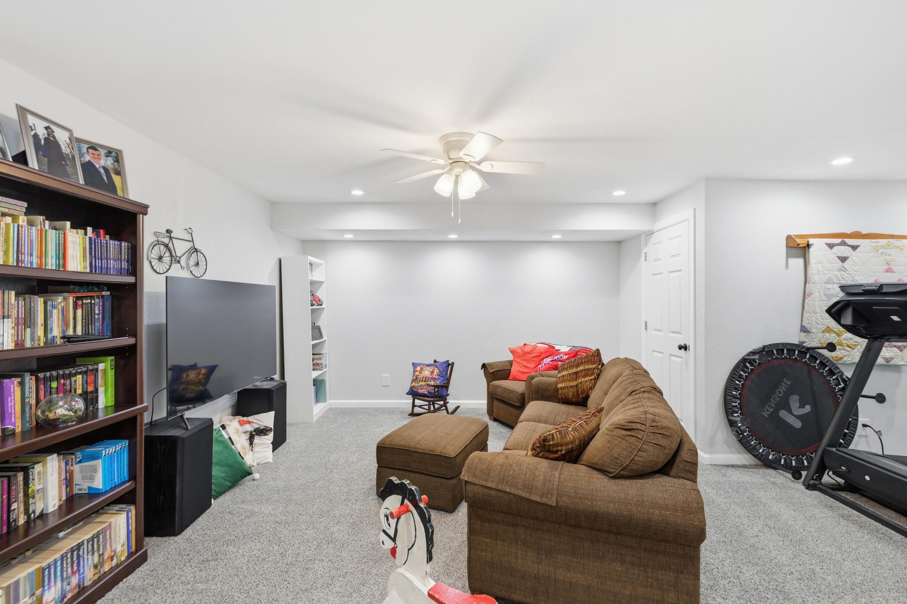 426 Ravenwood Circle Circle Property Photo 37