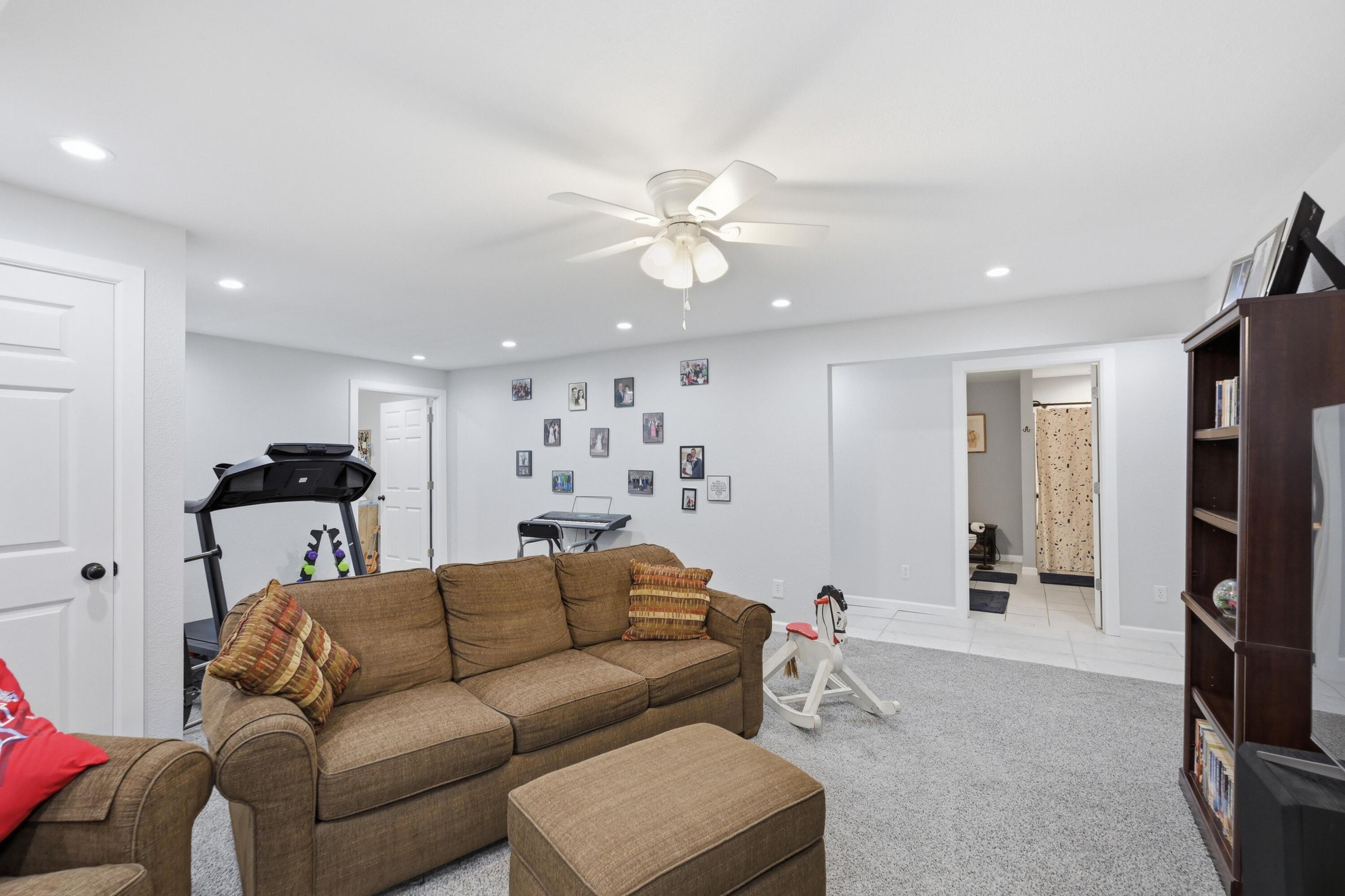 426 Ravenwood Circle Circle Property Photo 40