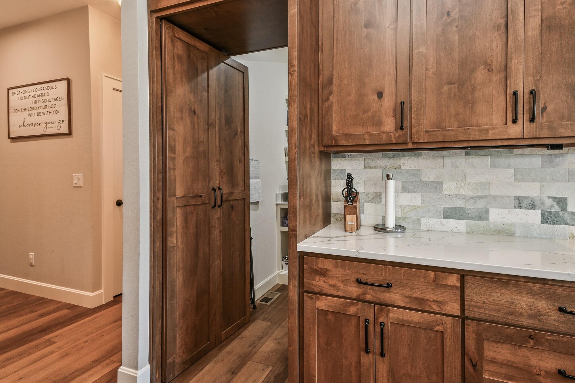 358 Thornbrooke Drive Property Photo 19